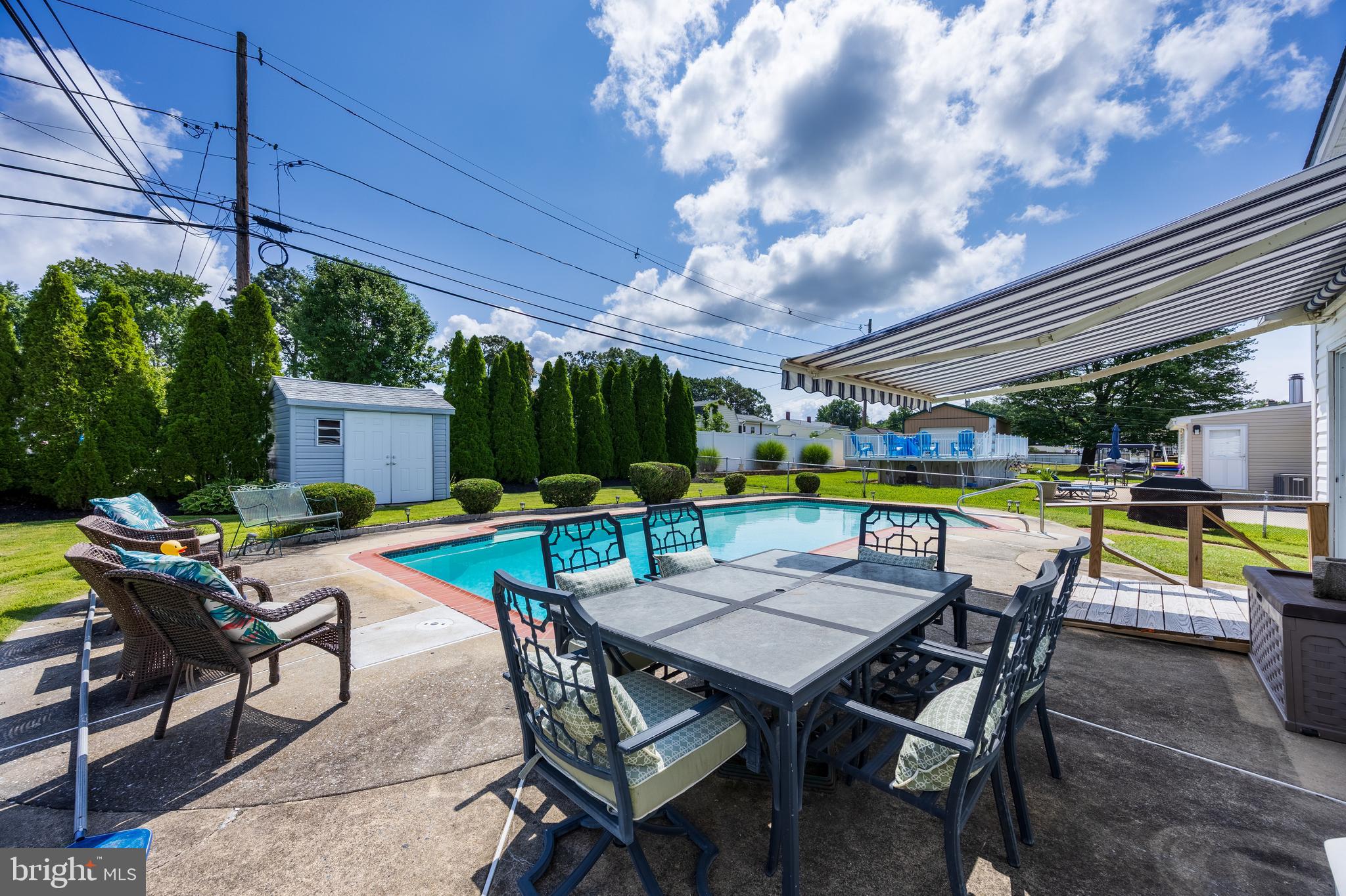 CARROLLWOOD - Residential