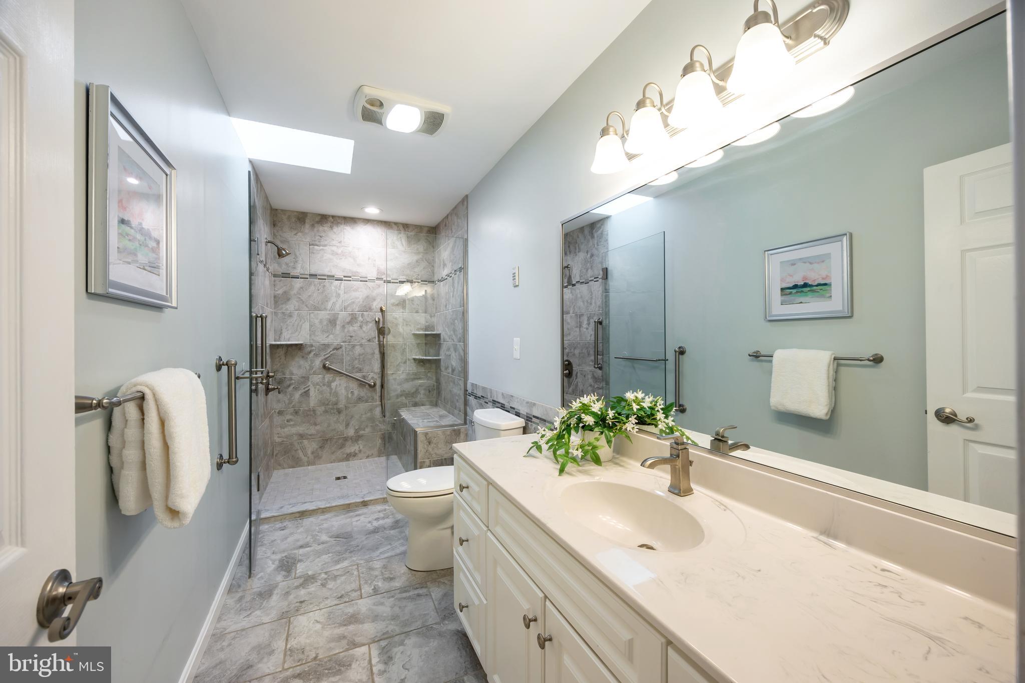 CARROLLWOOD - Residential