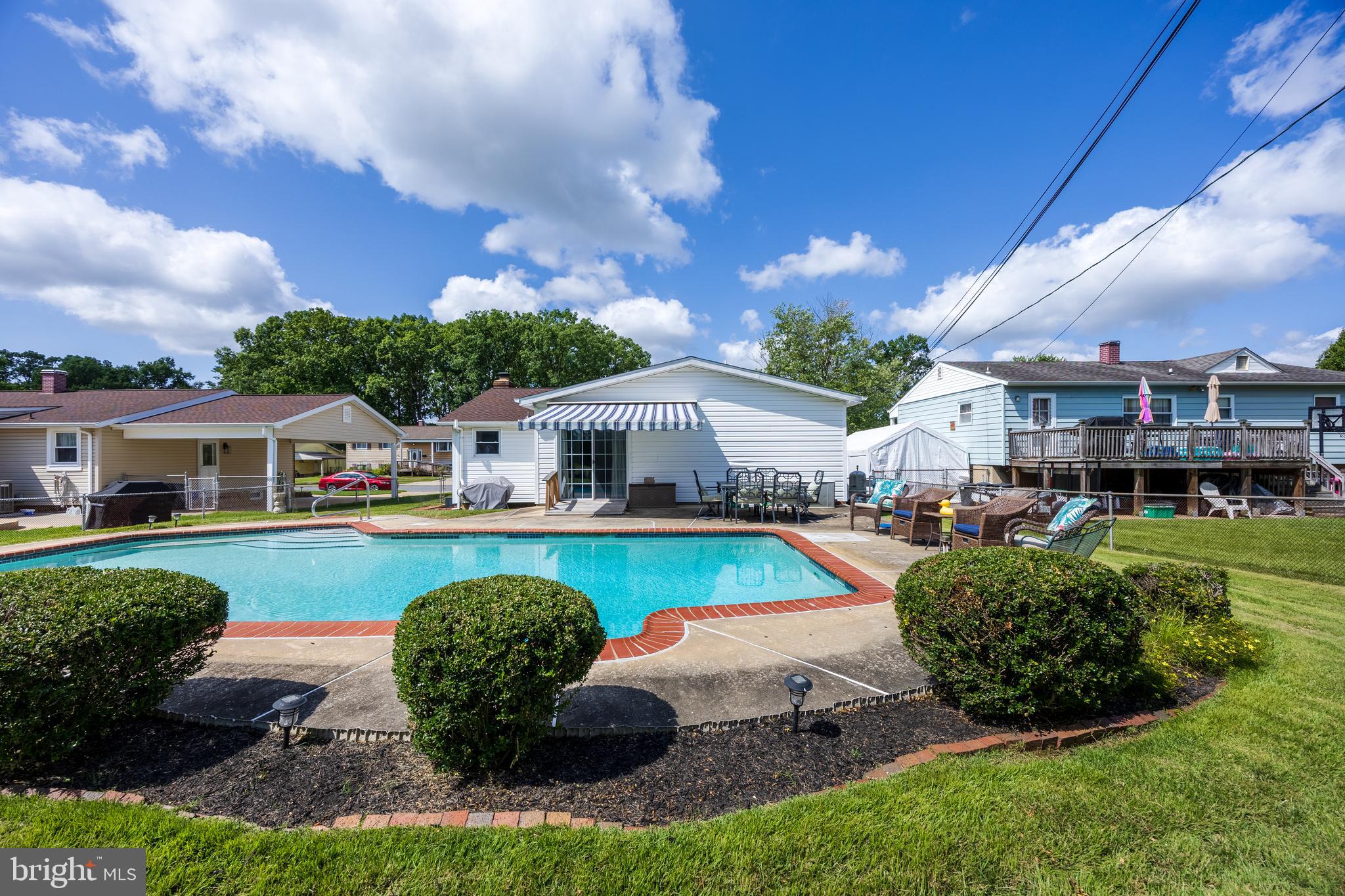 CARROLLWOOD - Residential