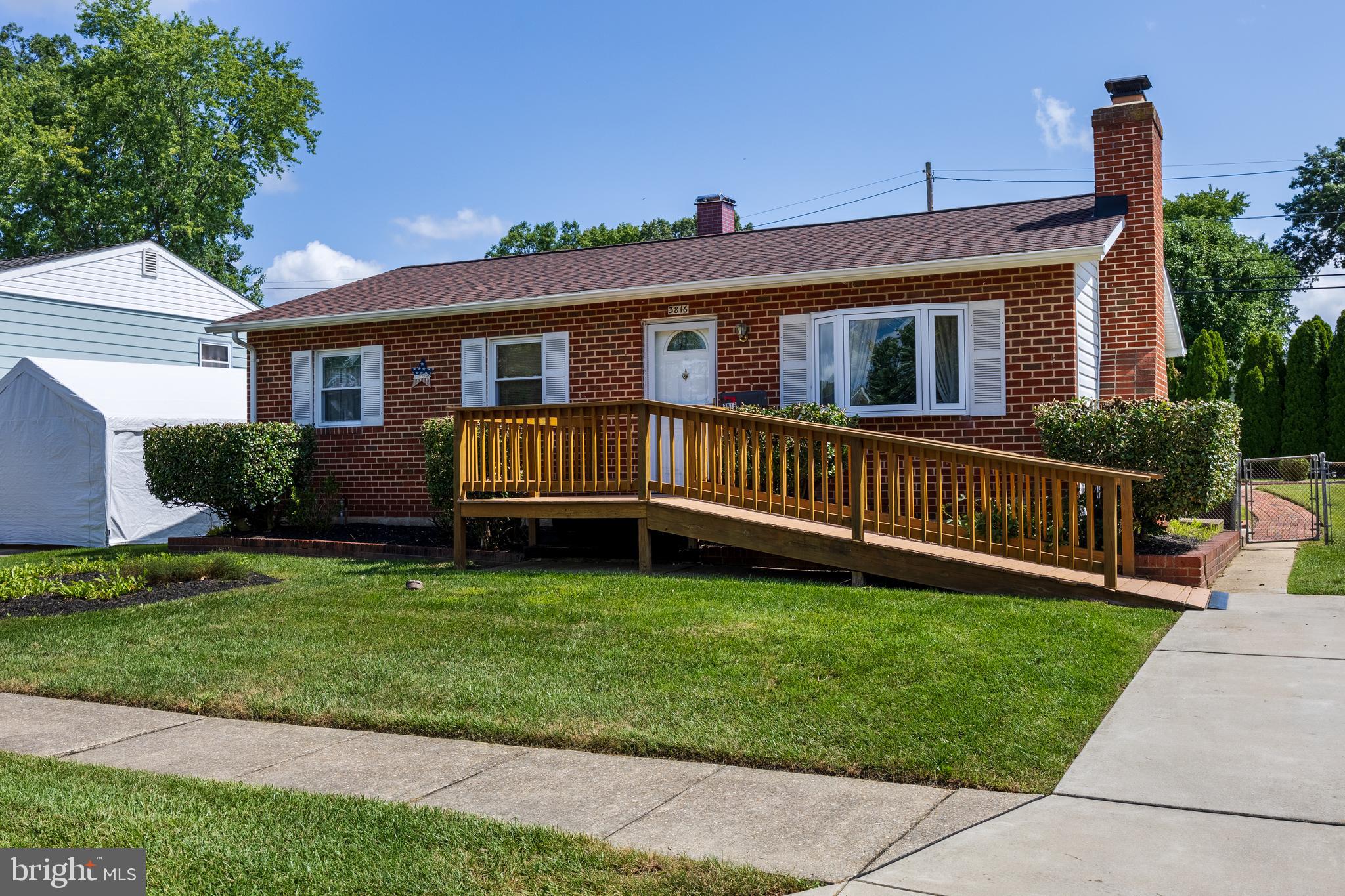 3816 BAYVILLE ROAD