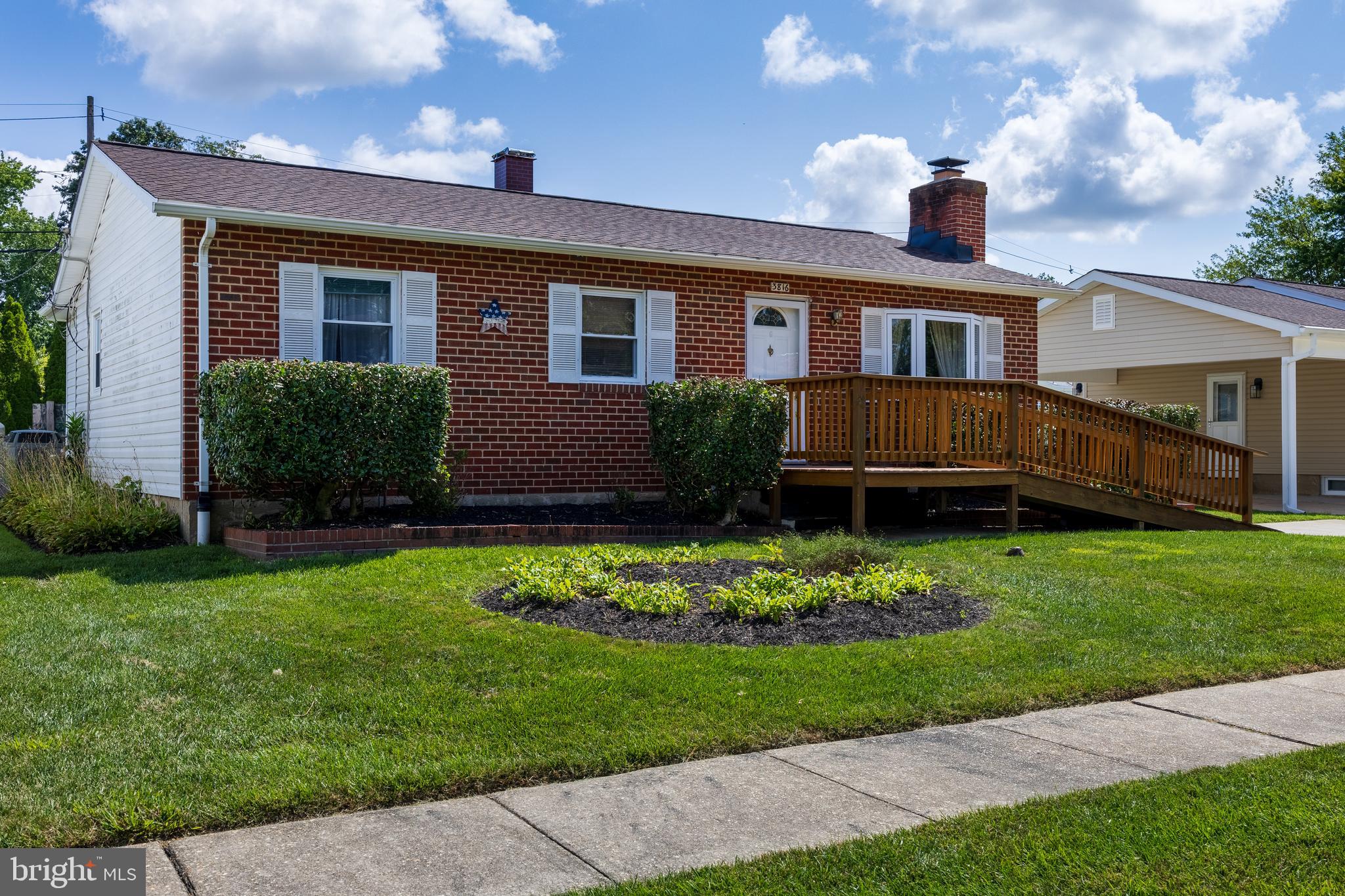 3816 BAYVILLE ROAD