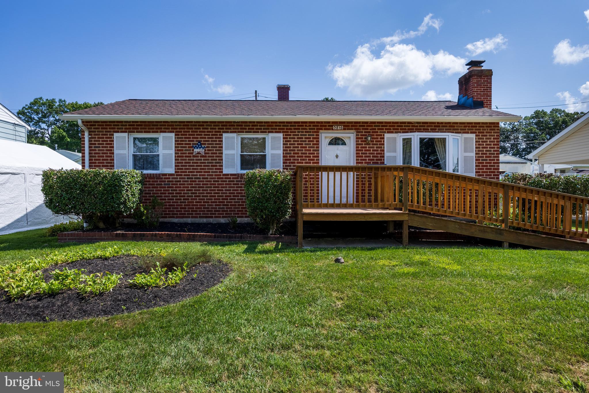 3816 BAYVILLE ROAD
