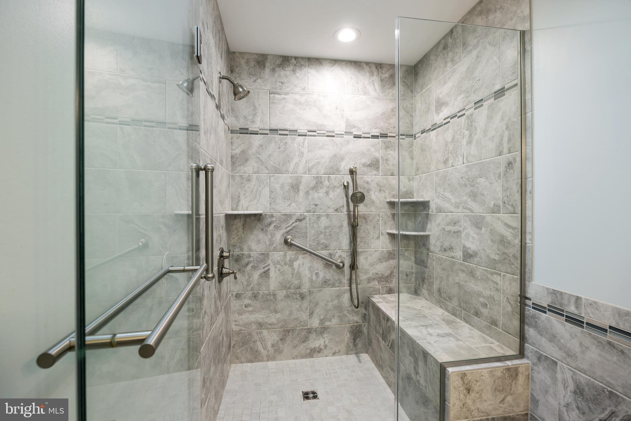 CARROLLWOOD - Residential