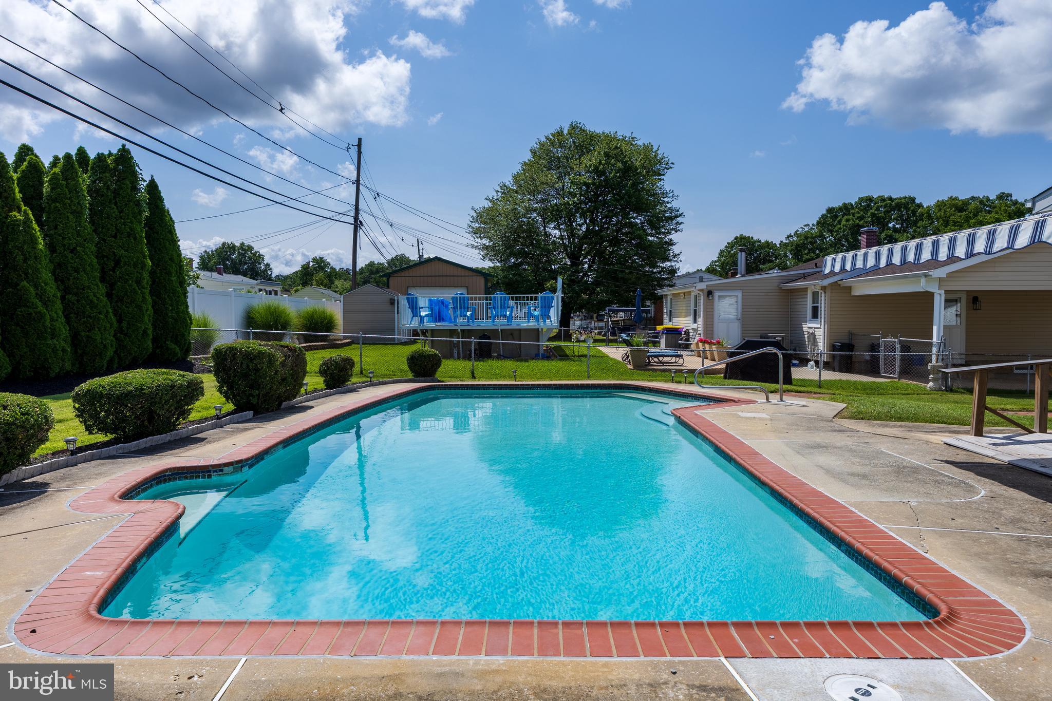 CARROLLWOOD - Residential