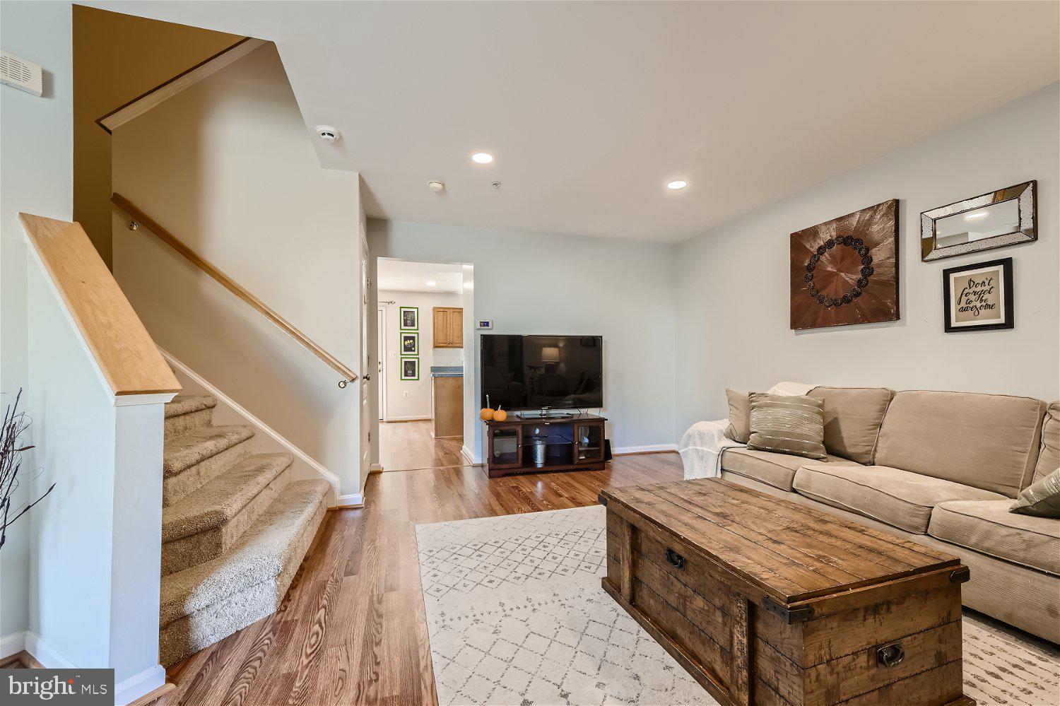 REISTERSTOWN VILLAGE - Residential