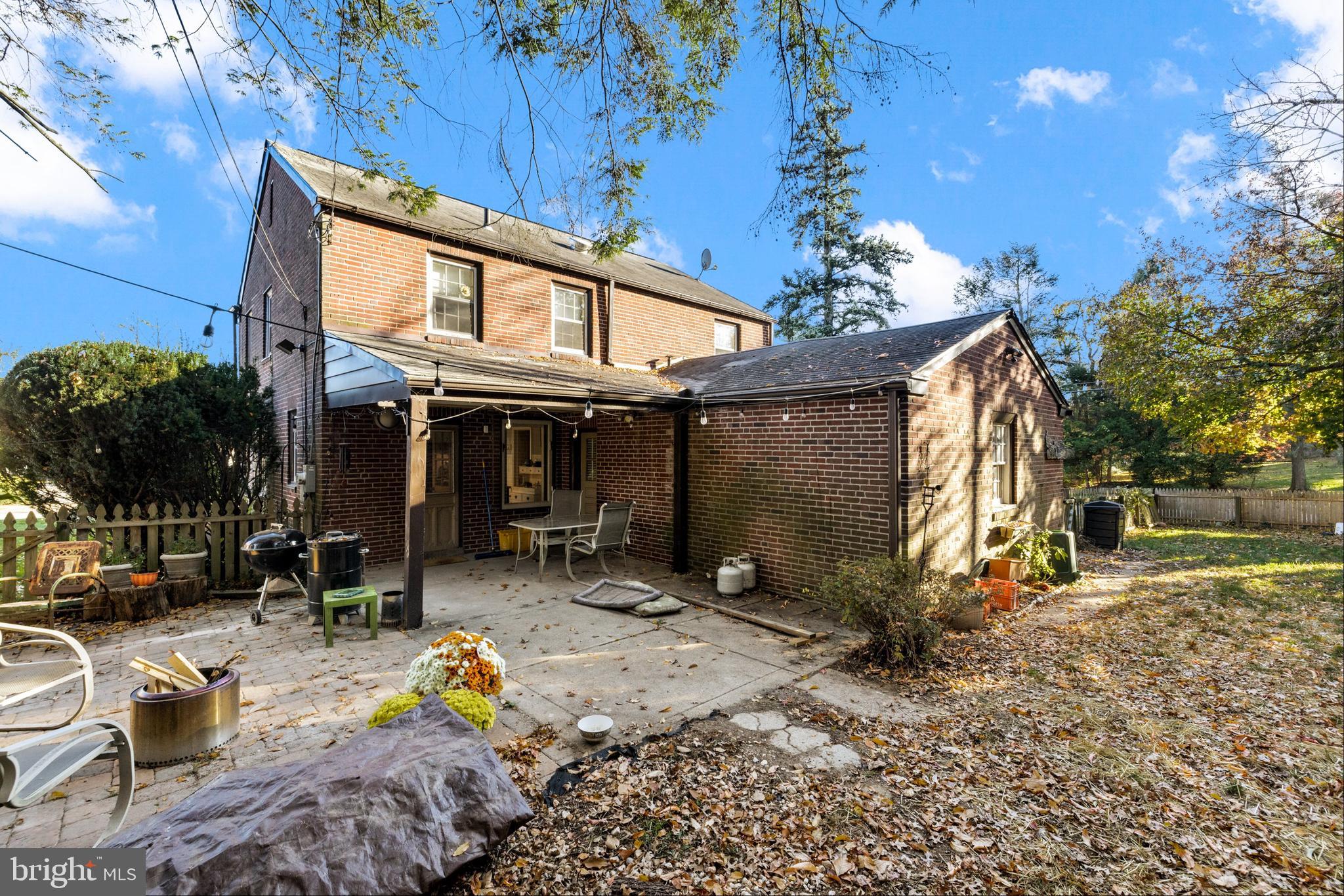 OAK LANE MANOR - Residential
