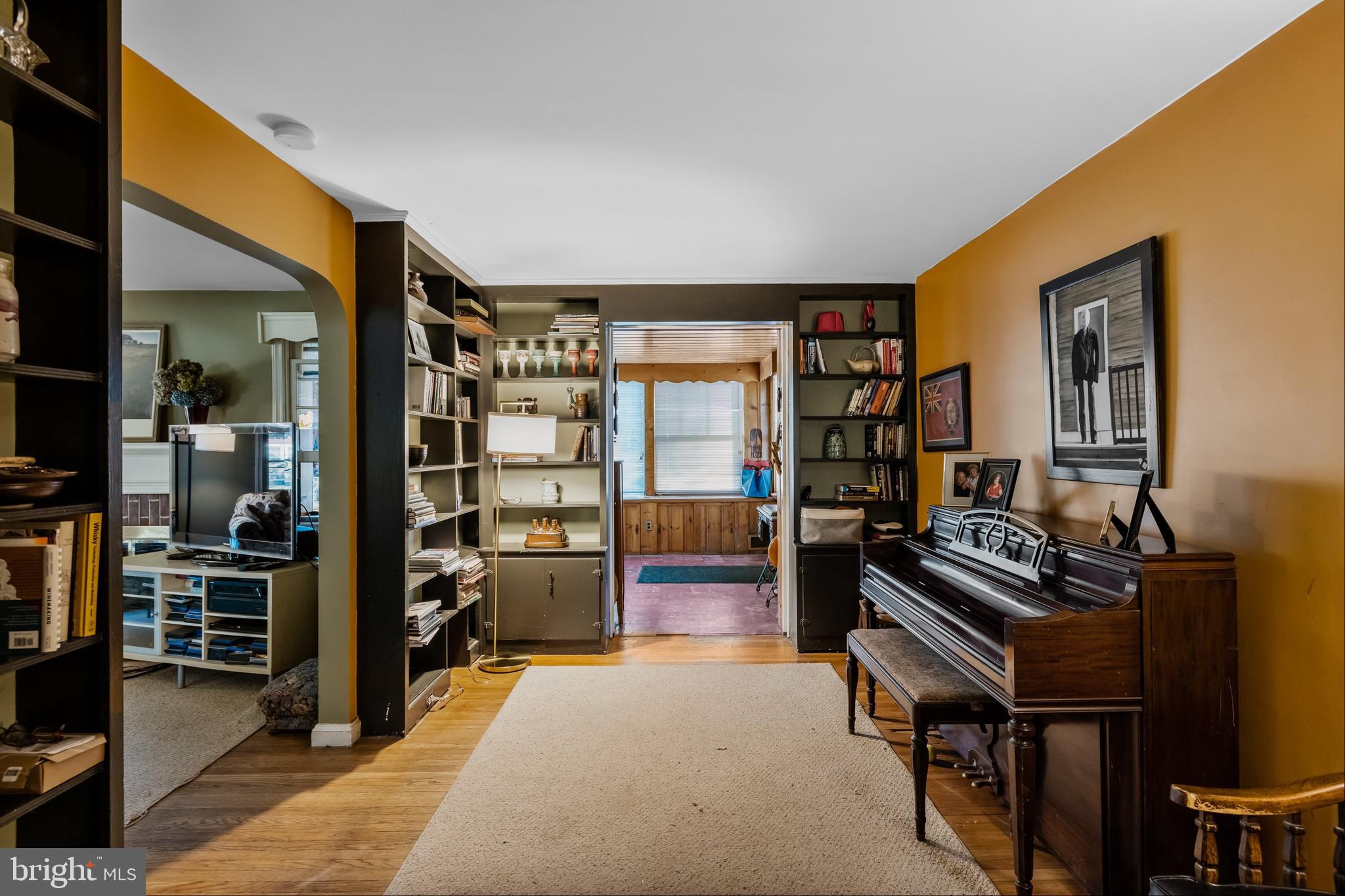 OAK LANE MANOR - Residential