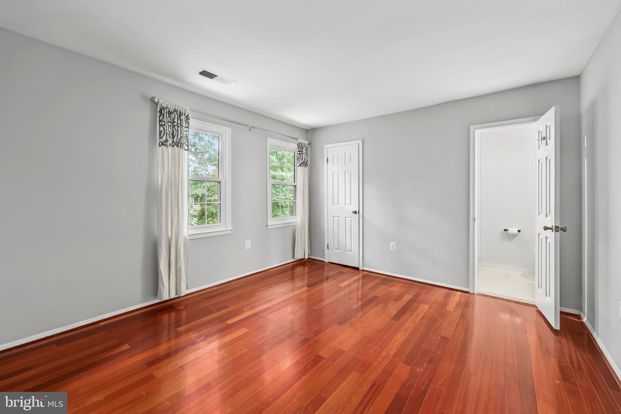 DEEPWOOD - Residential