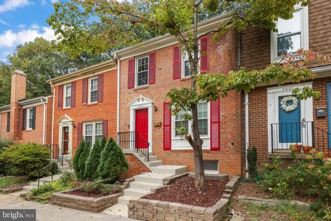 2300 HORSEFERRY COURT RESTON VA 20191