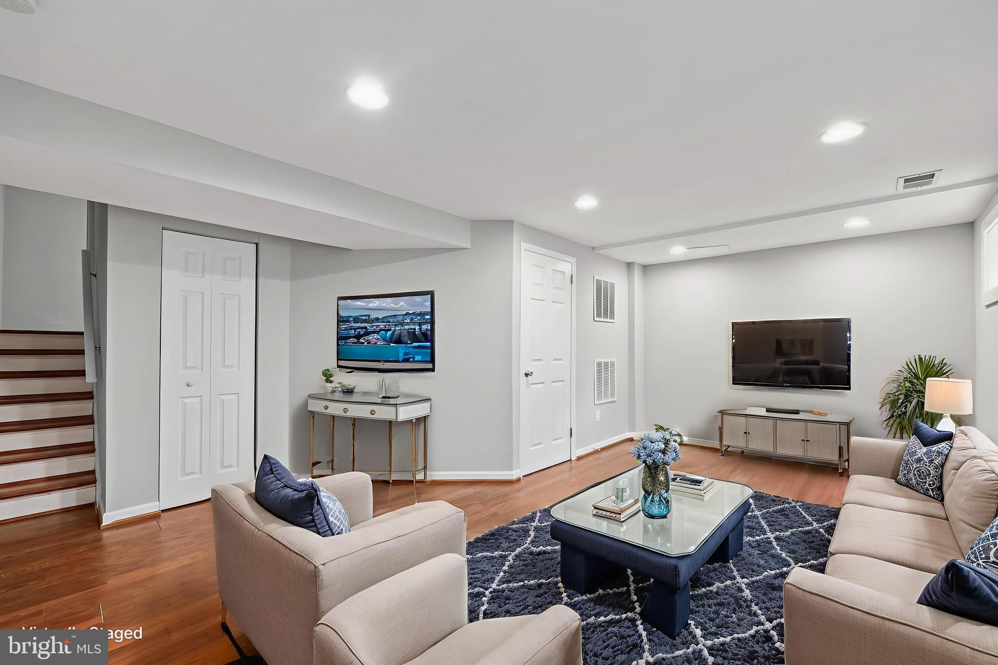 DEEPWOOD - Residential