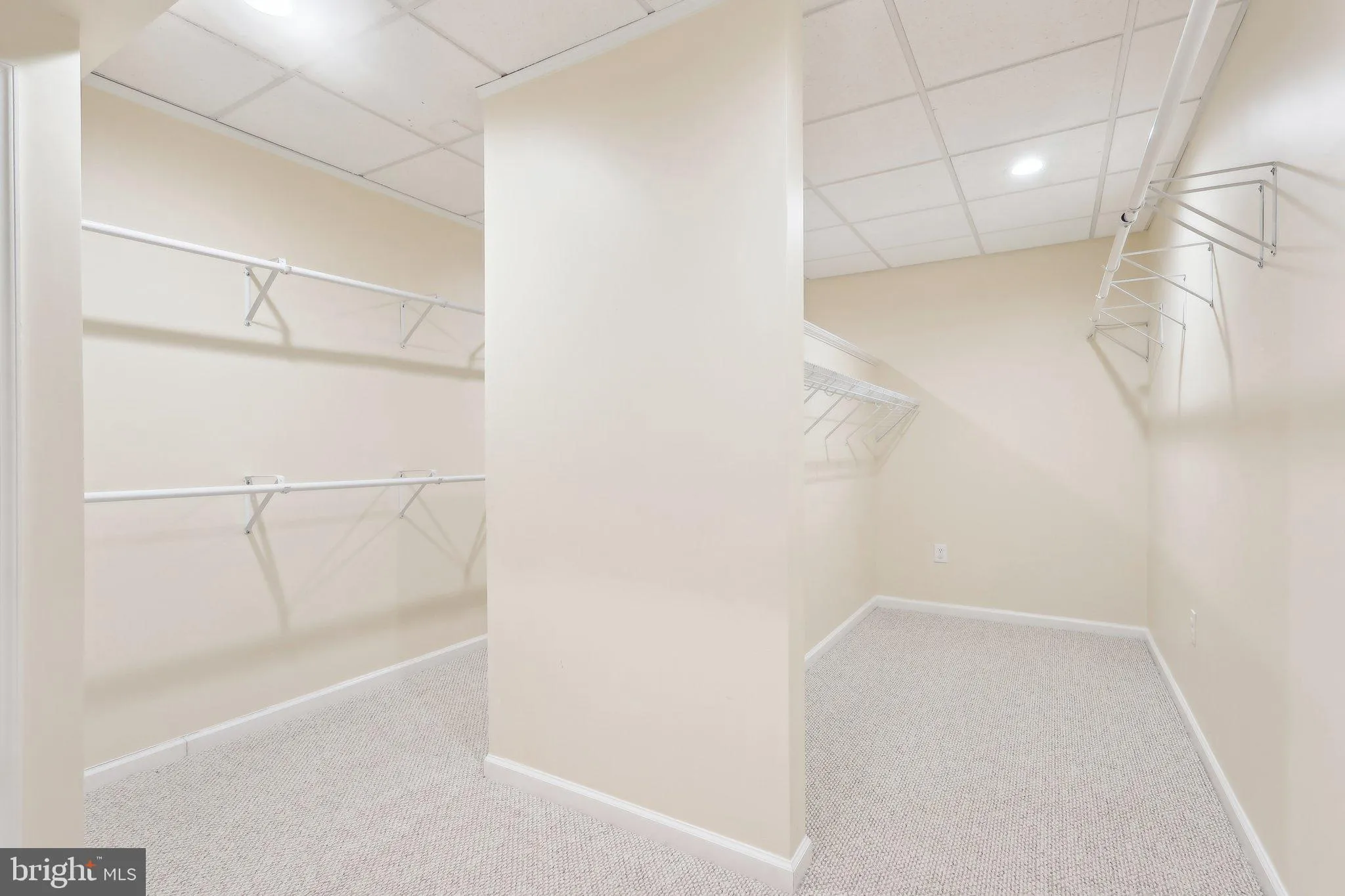 Huntingdon Valley, Pennsylvania 19006, United States, 3 Bedrooms Bedrooms, ,4 BathroomsBathrooms,Residential,Active,89257