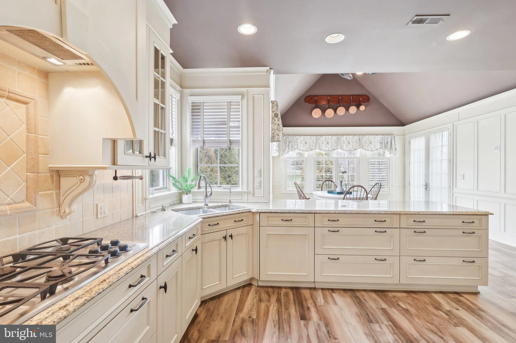 Huntingdon Valley, Pennsylvania 19006, United States, 3 Bedrooms Bedrooms, ,4 BathroomsBathrooms,Residential,Active,89257