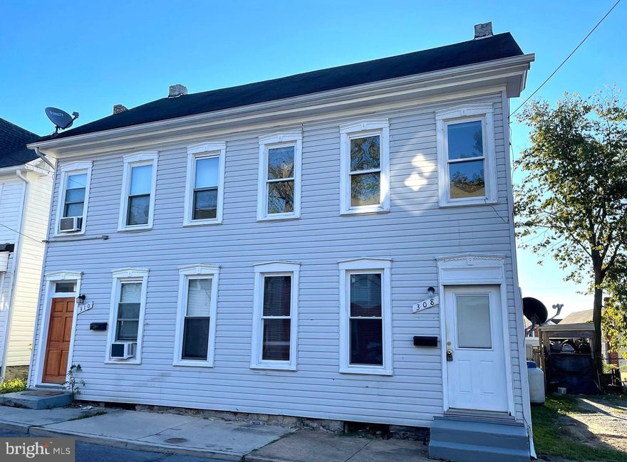 3 bedroom, 1 1/2 bath home available for rent in Hagerstown.  This home features large rooms, separate dining room, large eat in kitchen, washer dryer hook ups,  main level 1/2 bath, private yard with an upper and lower deck , off street parking and more.   Pets are case by case with strong application and monthly pet rent.  Maximum 2 pets.  No exceptions.  Breed restrictions will apply.  Contact us today to schedule a tour.