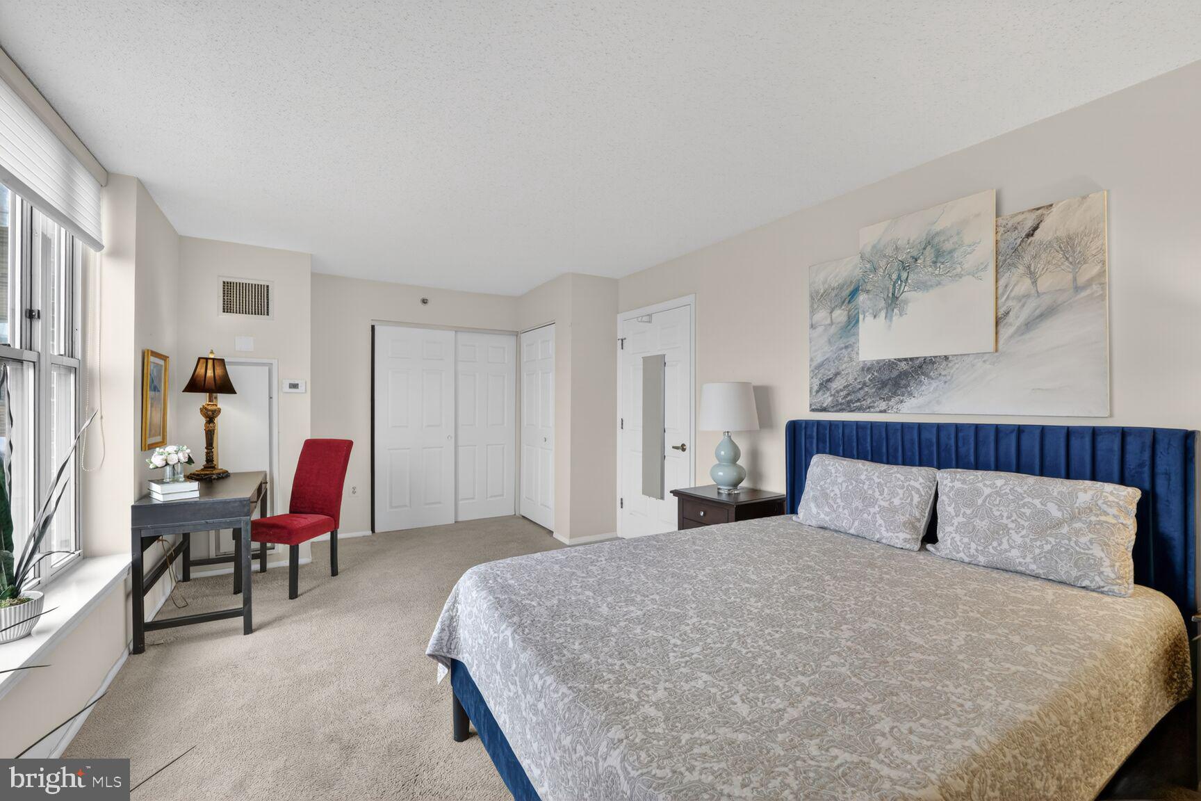 THE JEFFERSON - SUNRISE SENIOR LIVING - Residential