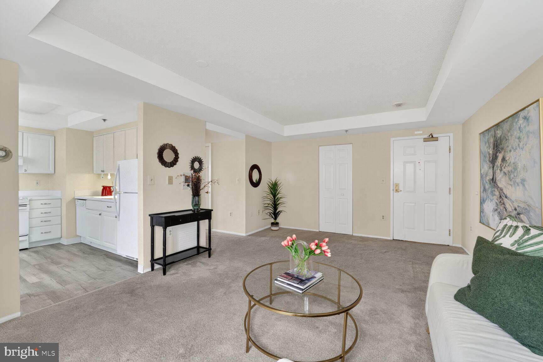 THE JEFFERSON - SUNRISE SENIOR LIVING - Residential