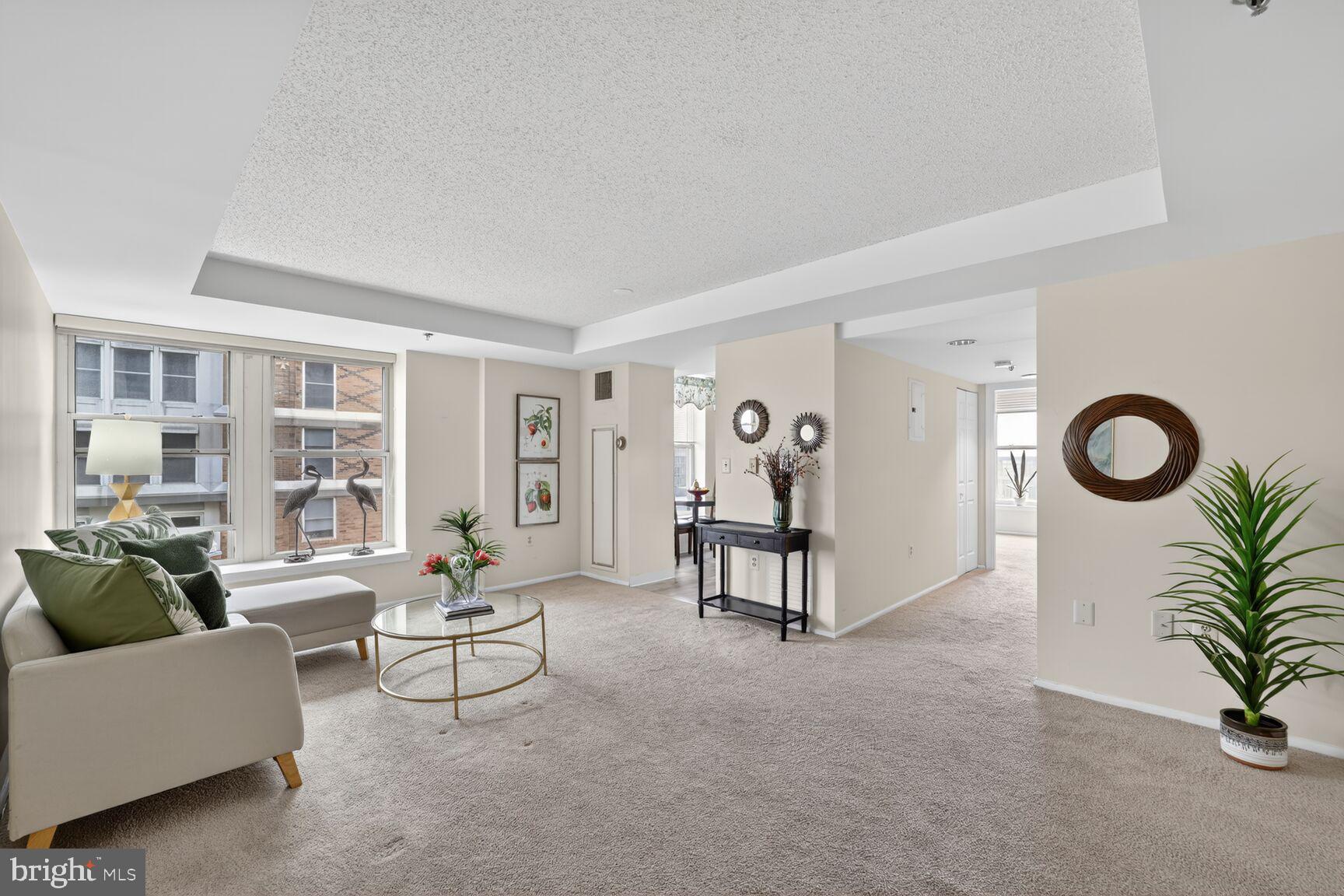 THE JEFFERSON - SUNRISE SENIOR LIVING - Residential