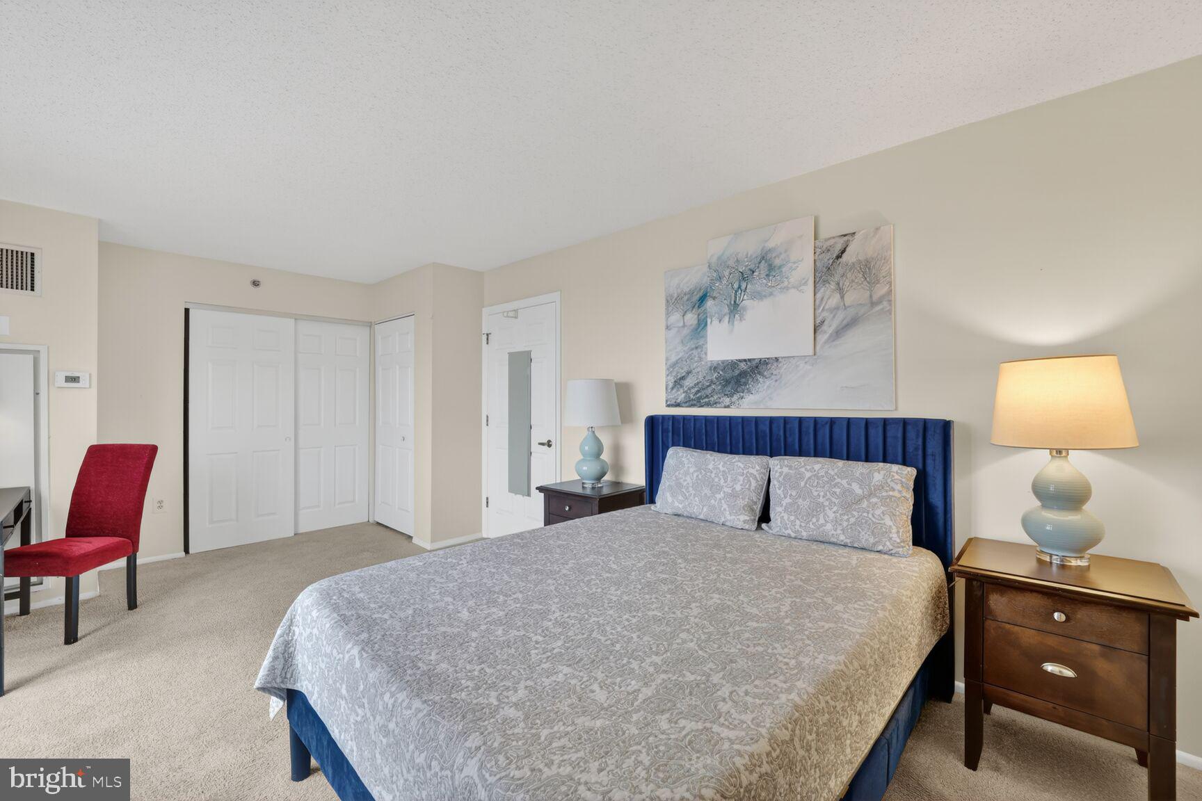 THE JEFFERSON - SUNRISE SENIOR LIVING - Residential