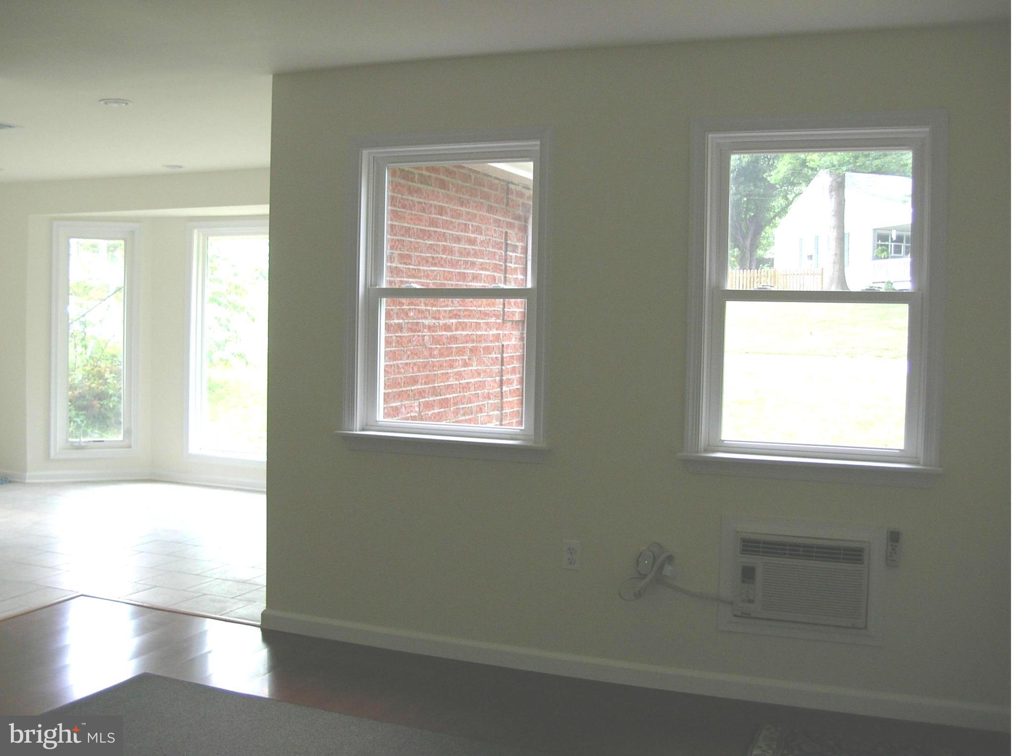 PIMMIT HILLS - Residential Lease