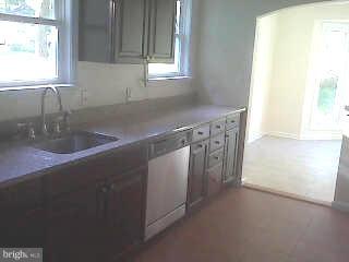 PIMMIT HILLS - Residential Lease