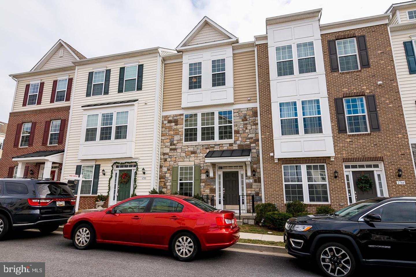 MARKET SQUARE - Residential Lease