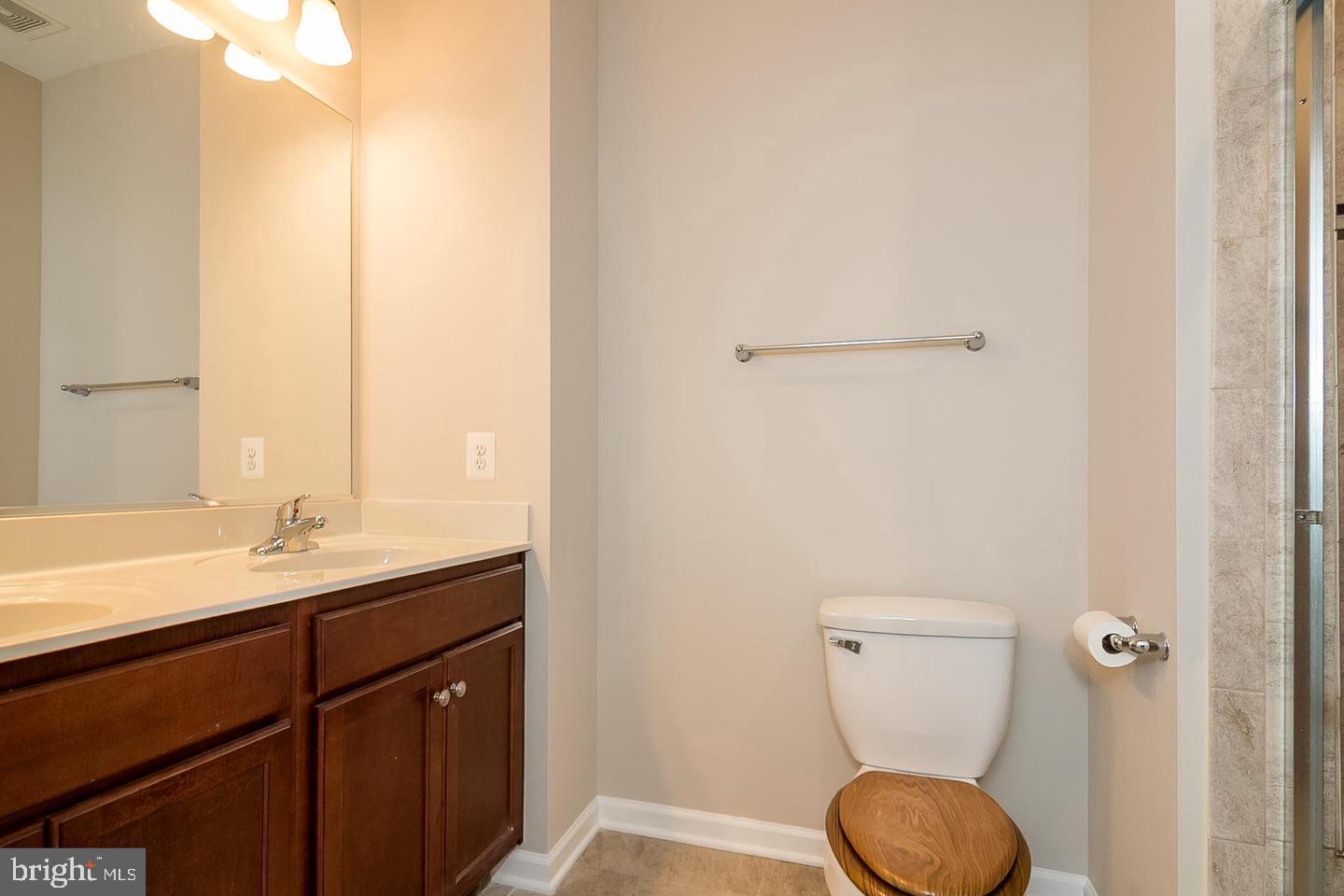 MARKET SQUARE - Residential Lease