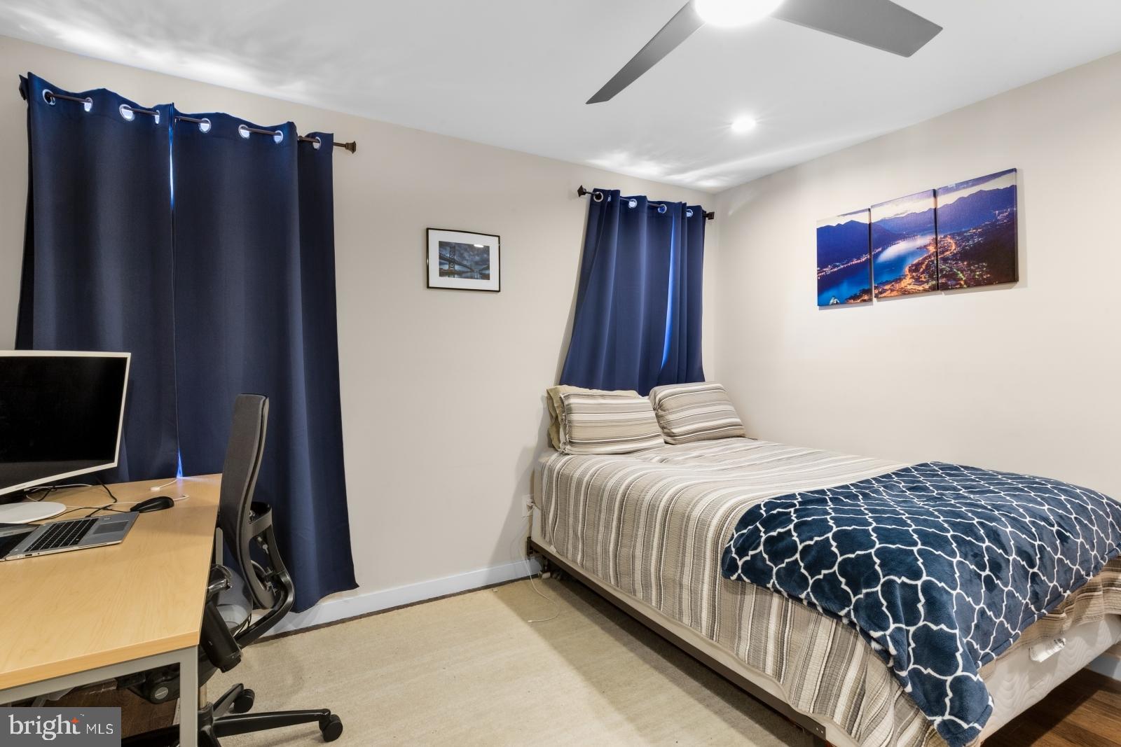 POINT BREEZE - Residential