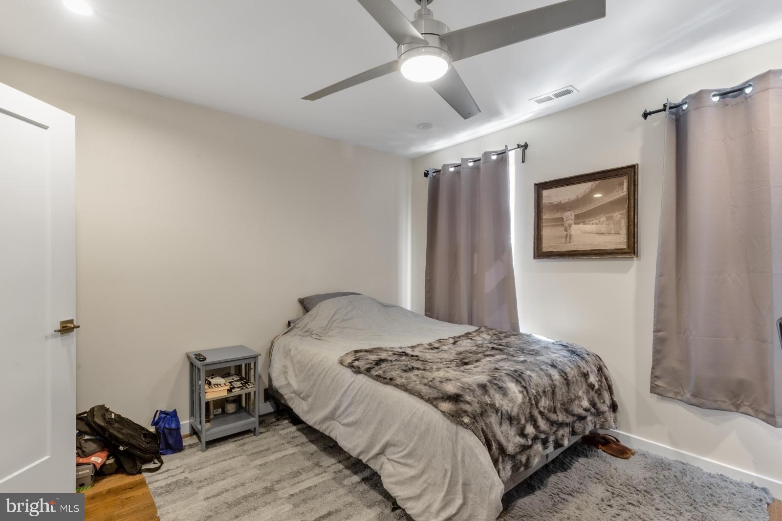 POINT BREEZE - Residential