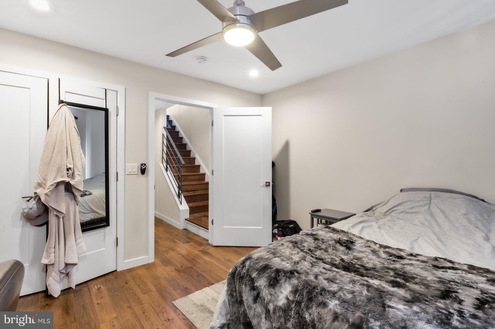 POINT BREEZE - Residential
