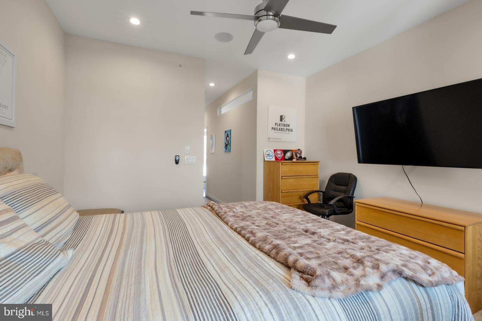 POINT BREEZE - Residential