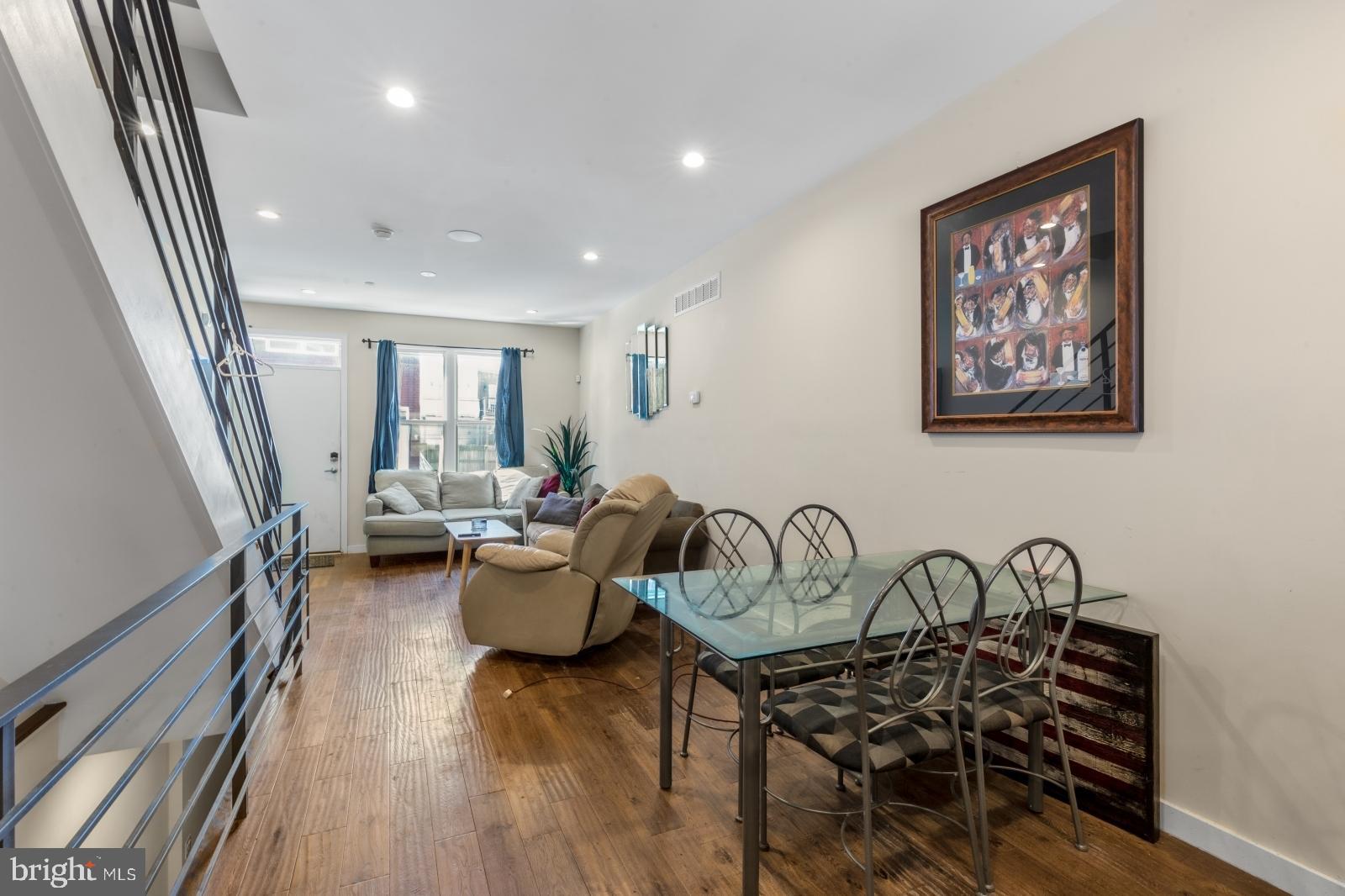 POINT BREEZE - Residential
