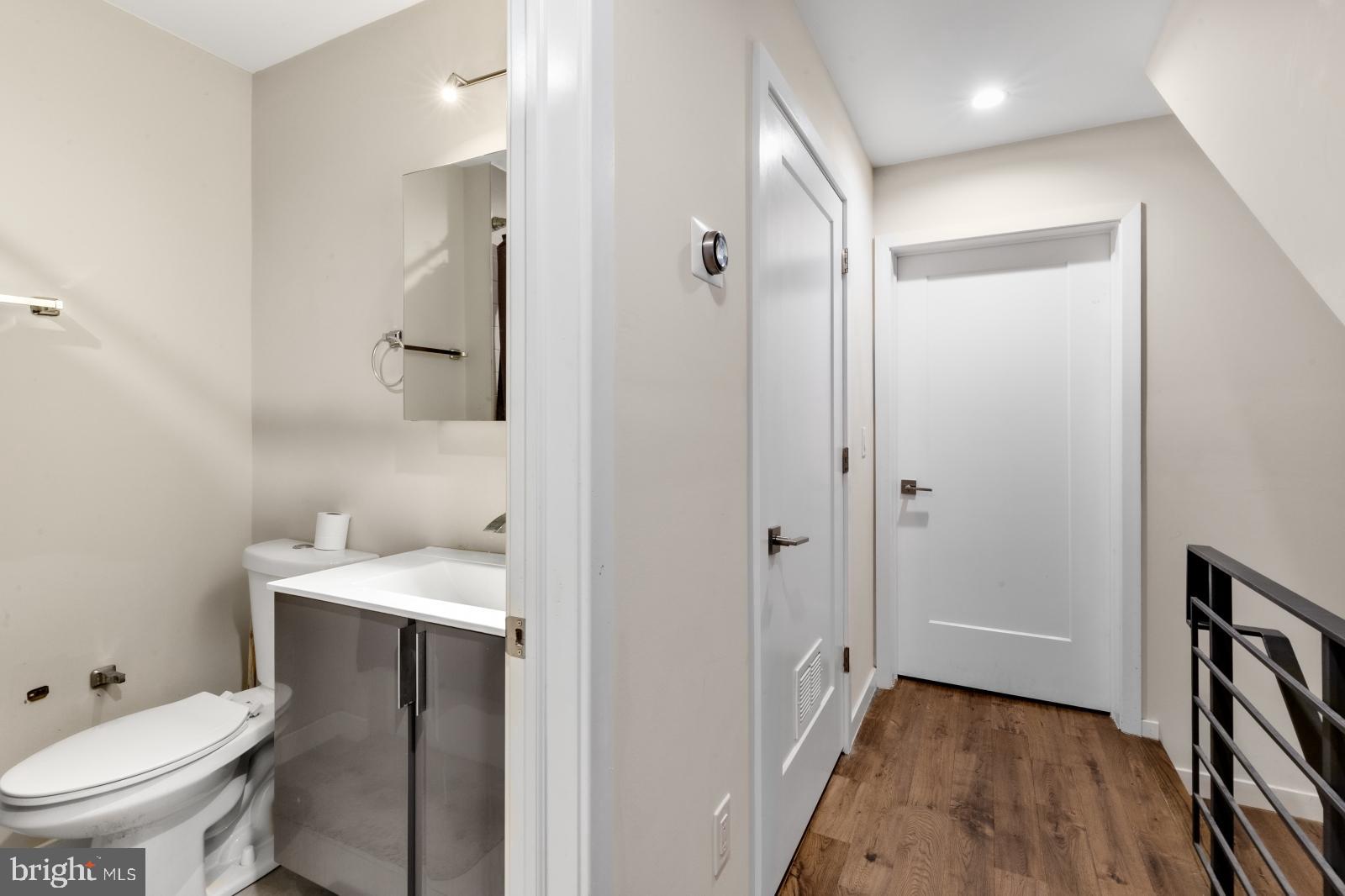 POINT BREEZE - Residential