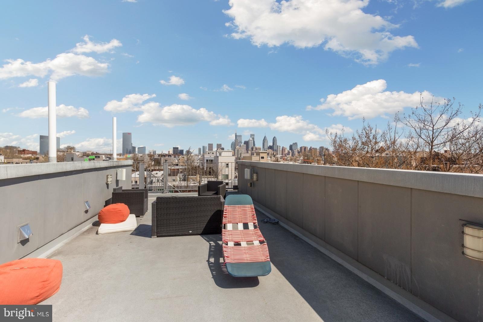 POINT BREEZE - Residential