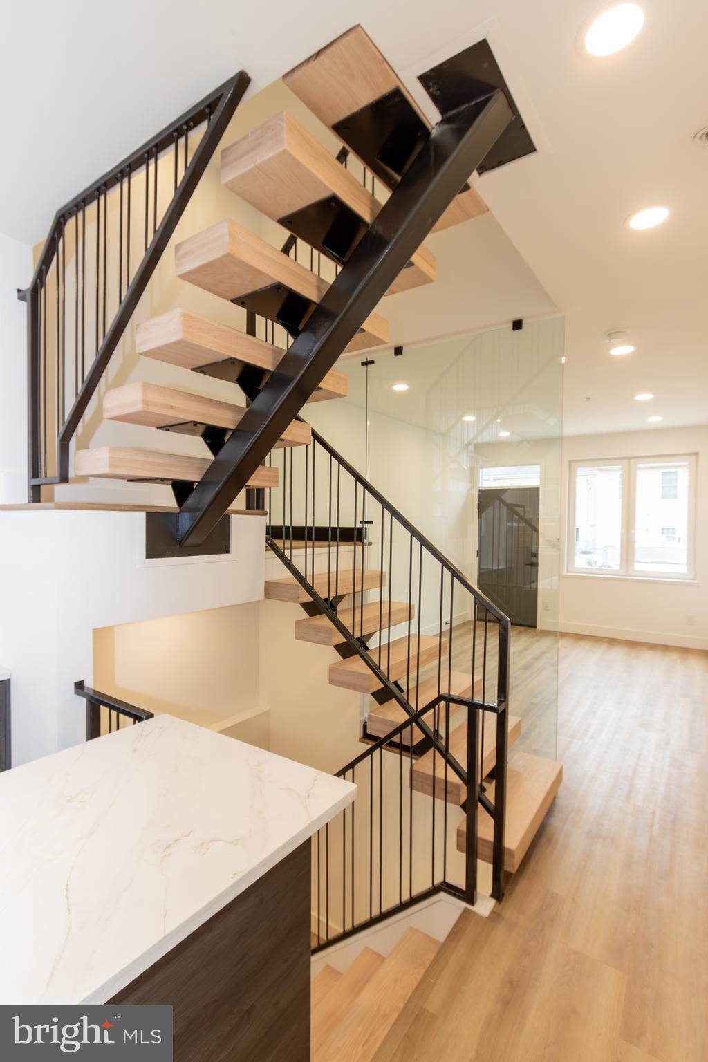 OLDE KENSINGTON - Residential