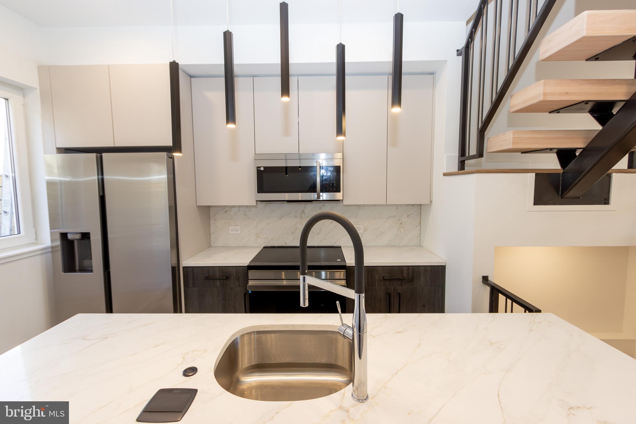 OLDE KENSINGTON - Residential