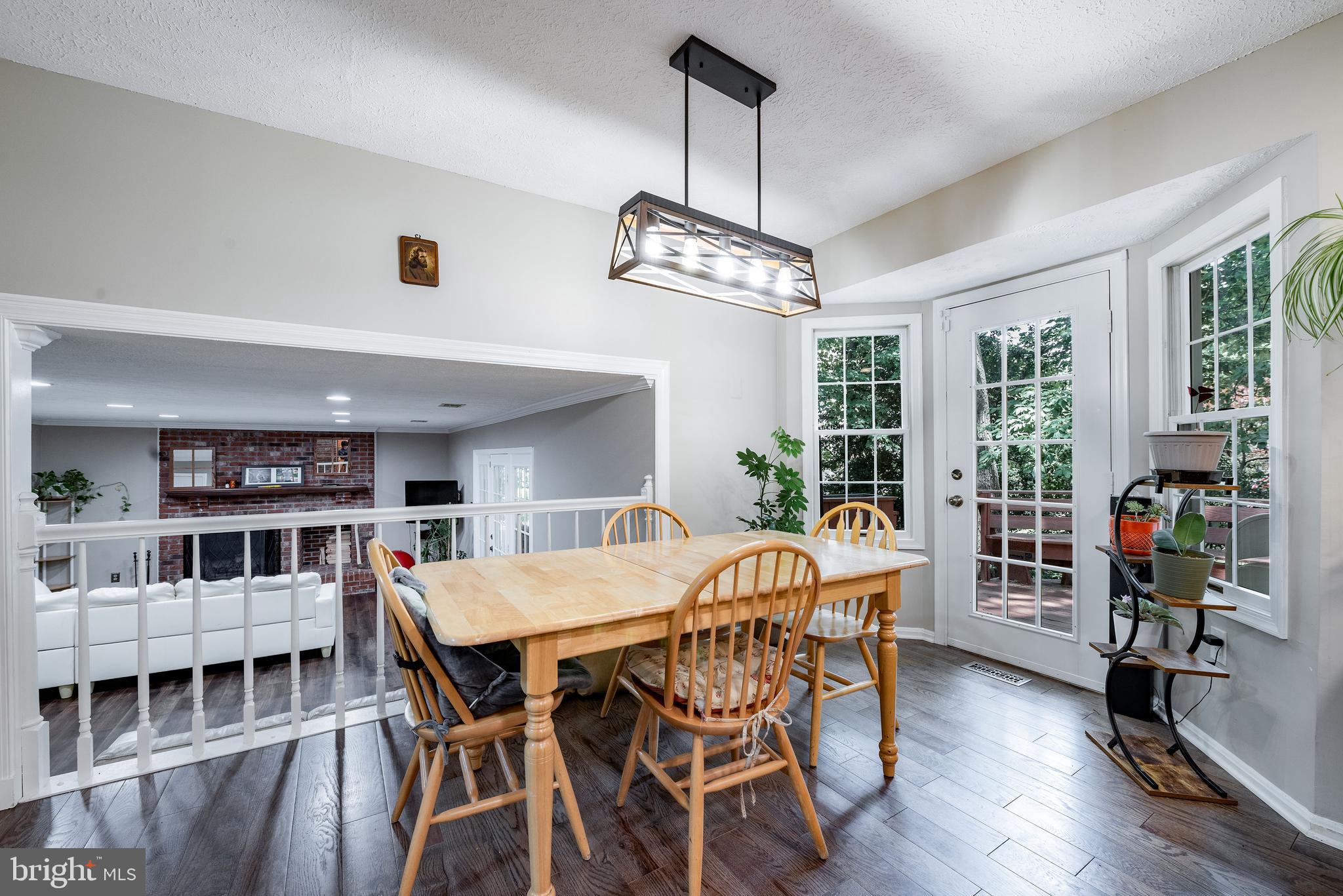 BARTONS GROVE - Residential