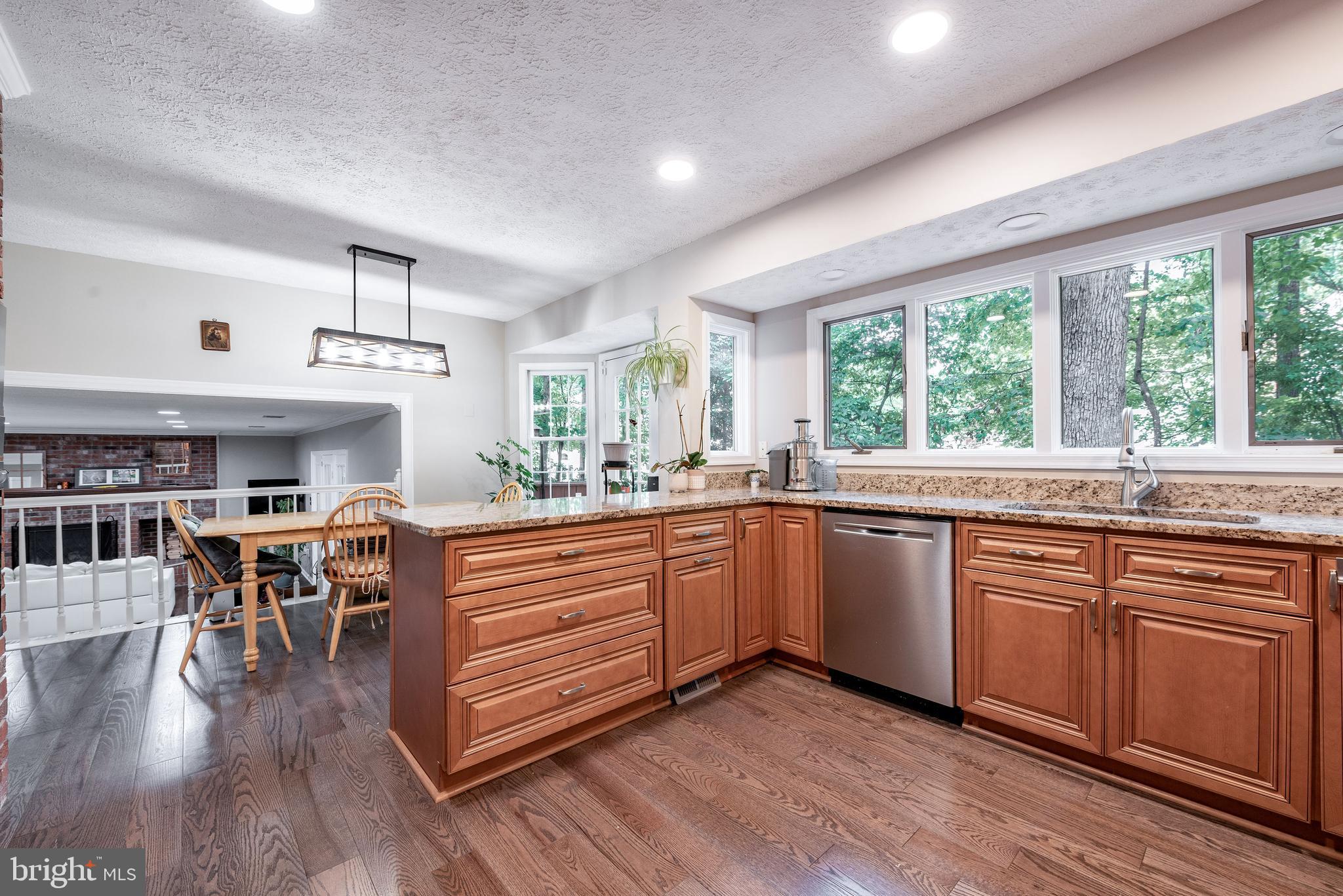 BARTONS GROVE - Residential