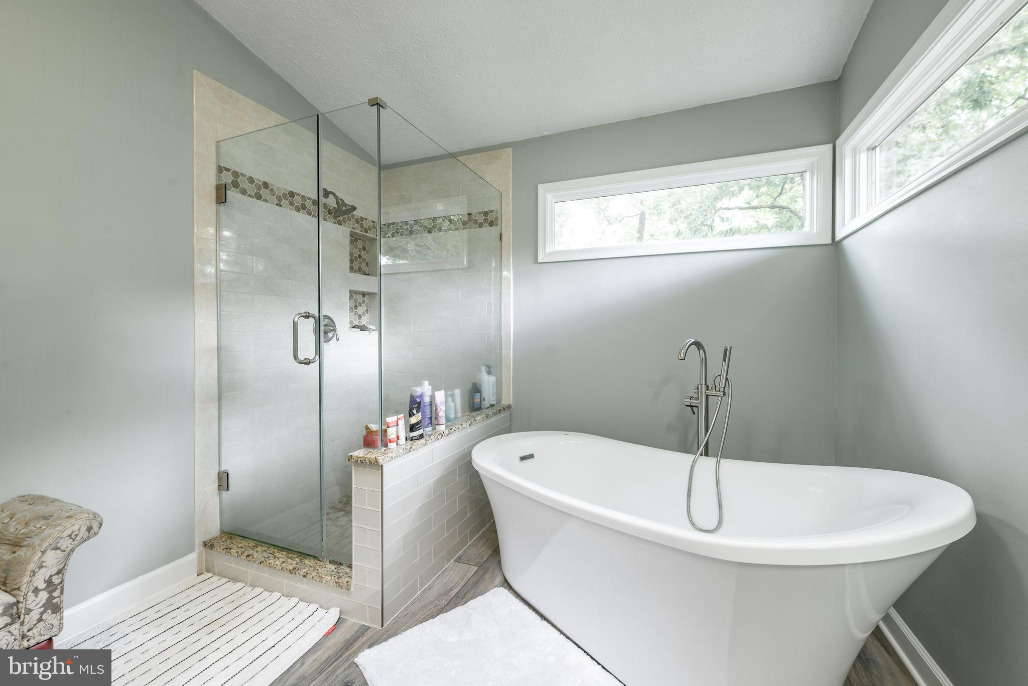 BARTONS GROVE - Residential