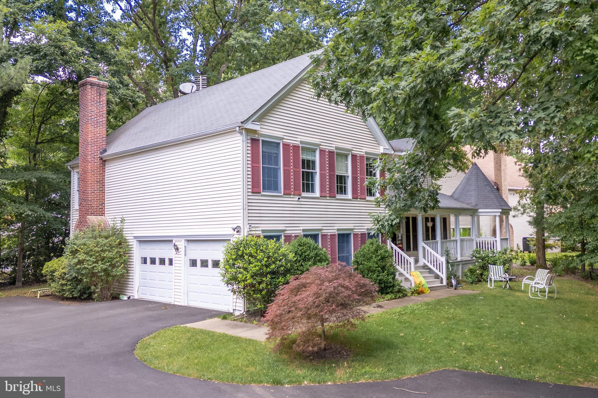 BARTONS GROVE - Residential