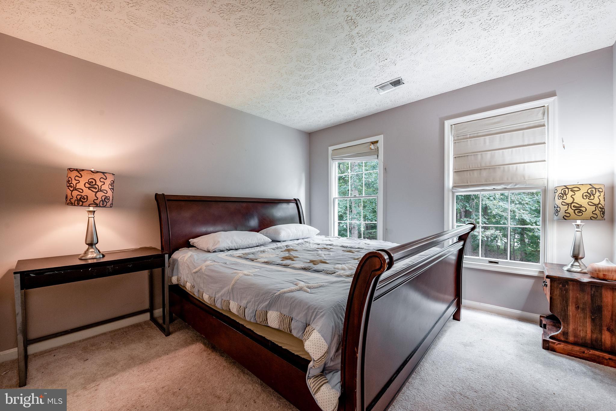 BARTONS GROVE - Residential