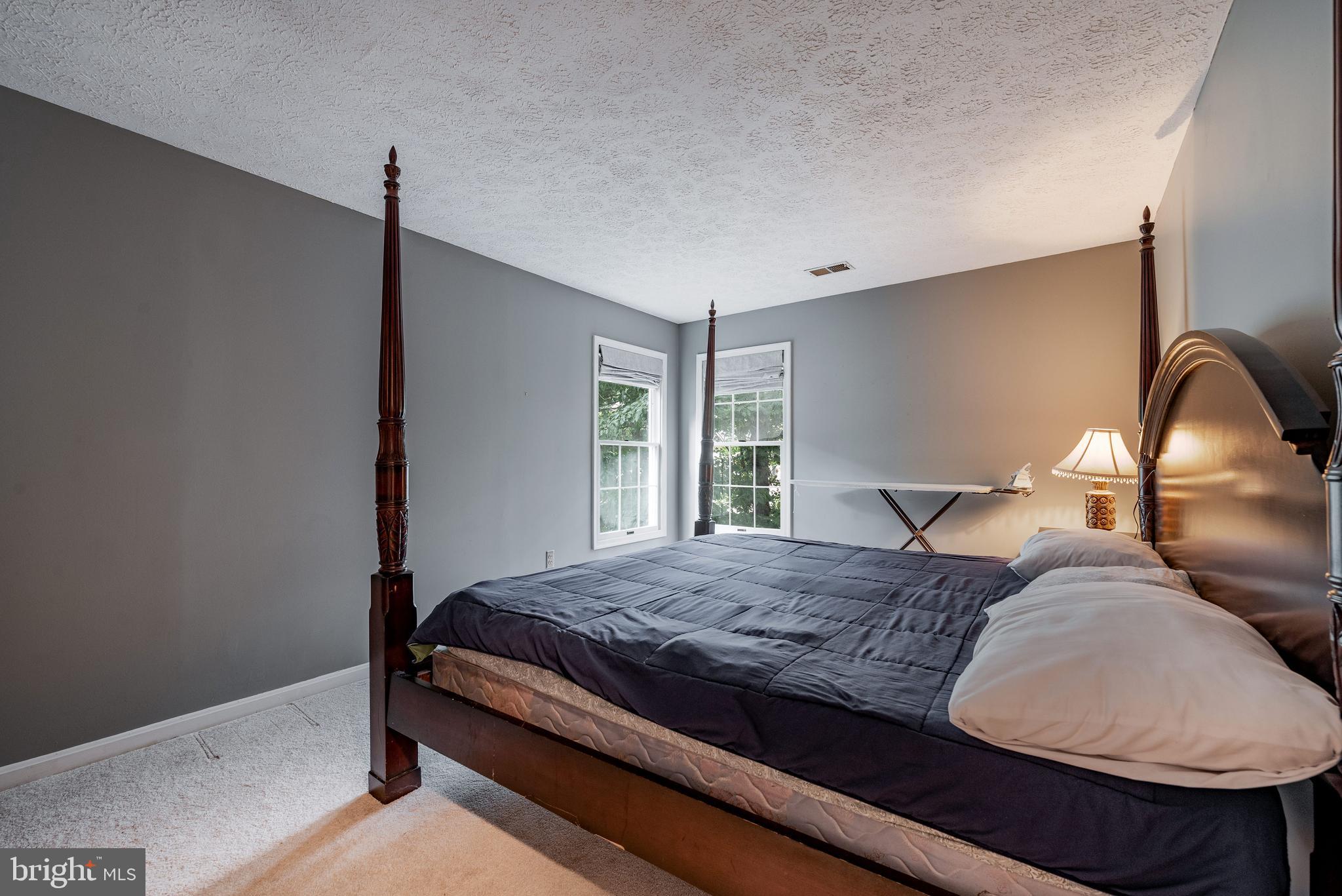 BARTONS GROVE - Residential