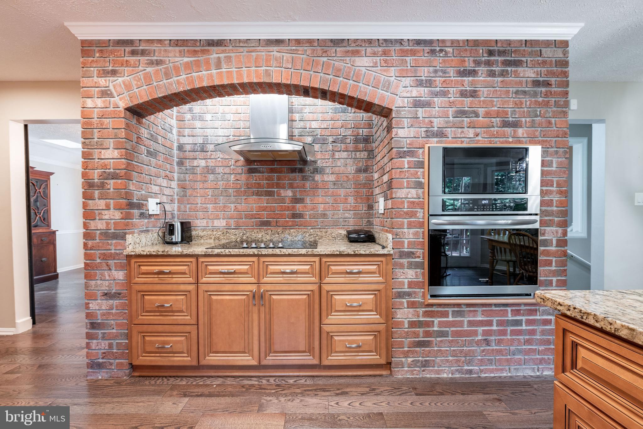 BARTONS GROVE - Residential