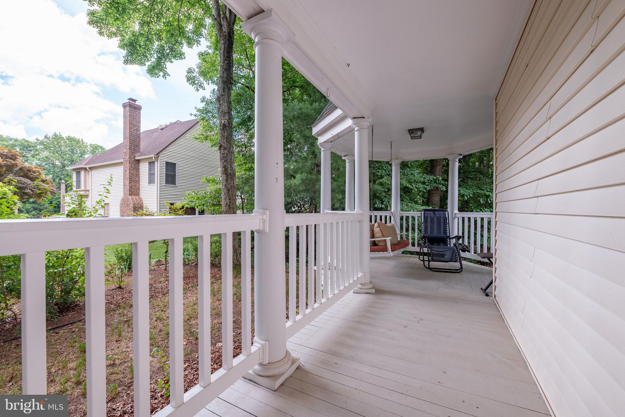 BARTONS GROVE - Residential