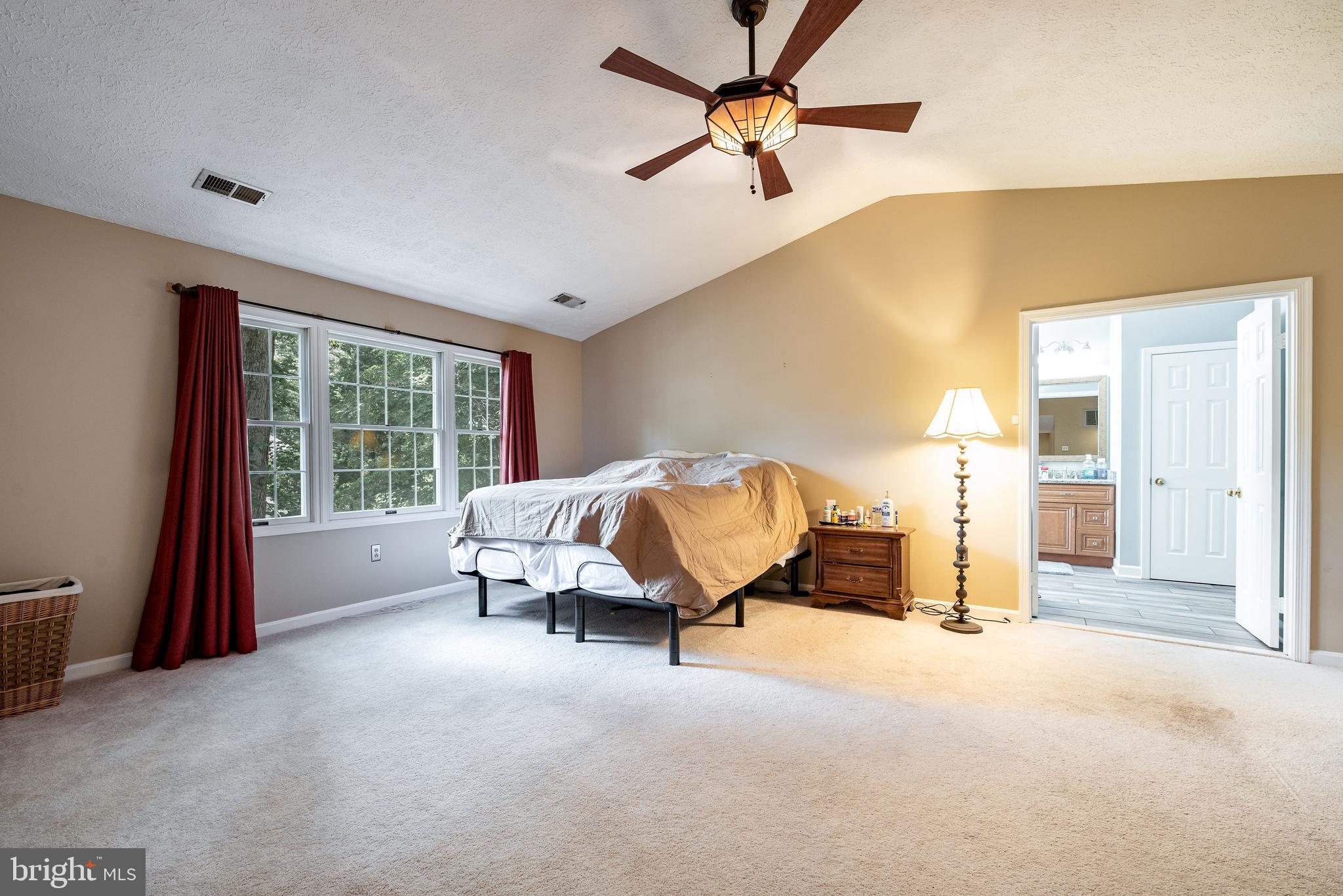 BARTONS GROVE - Residential