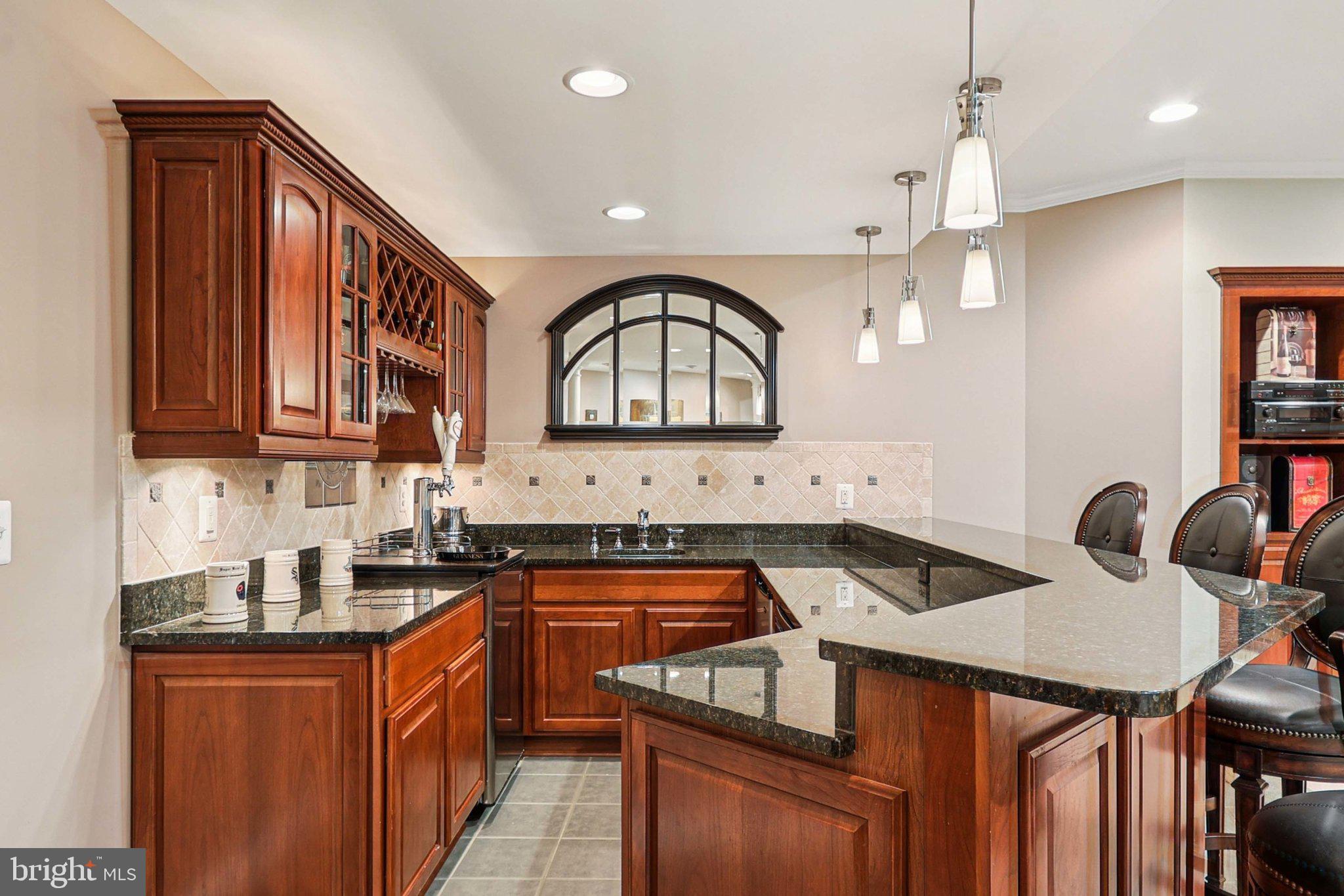 LOWES ISLAND - Residential