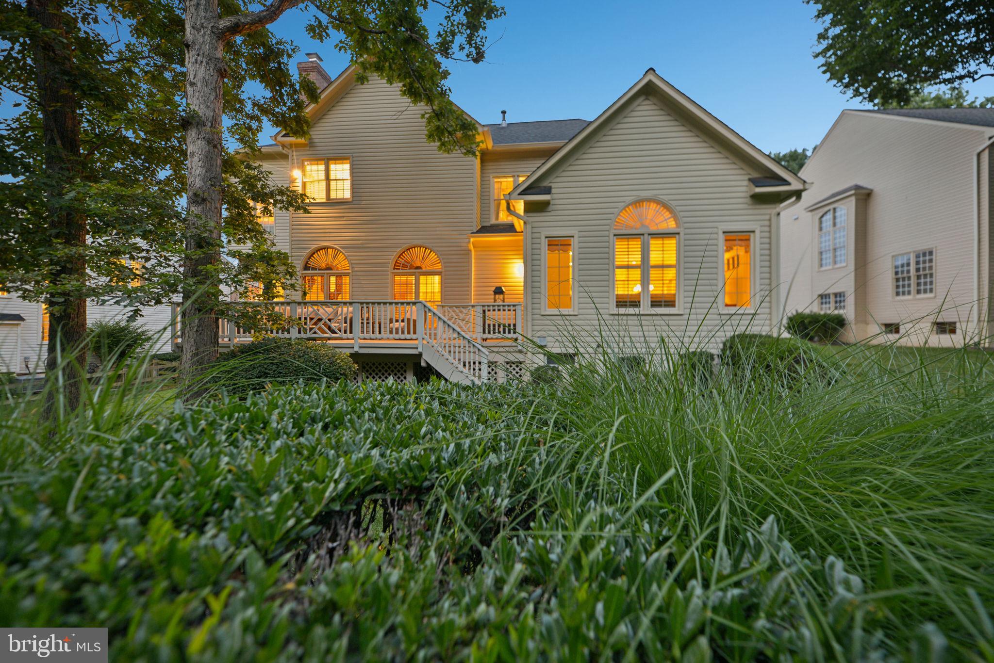 LOWES ISLAND - Residential