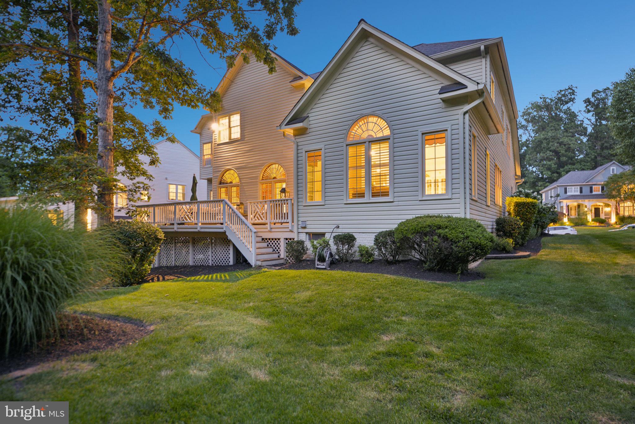 LOWES ISLAND - Residential