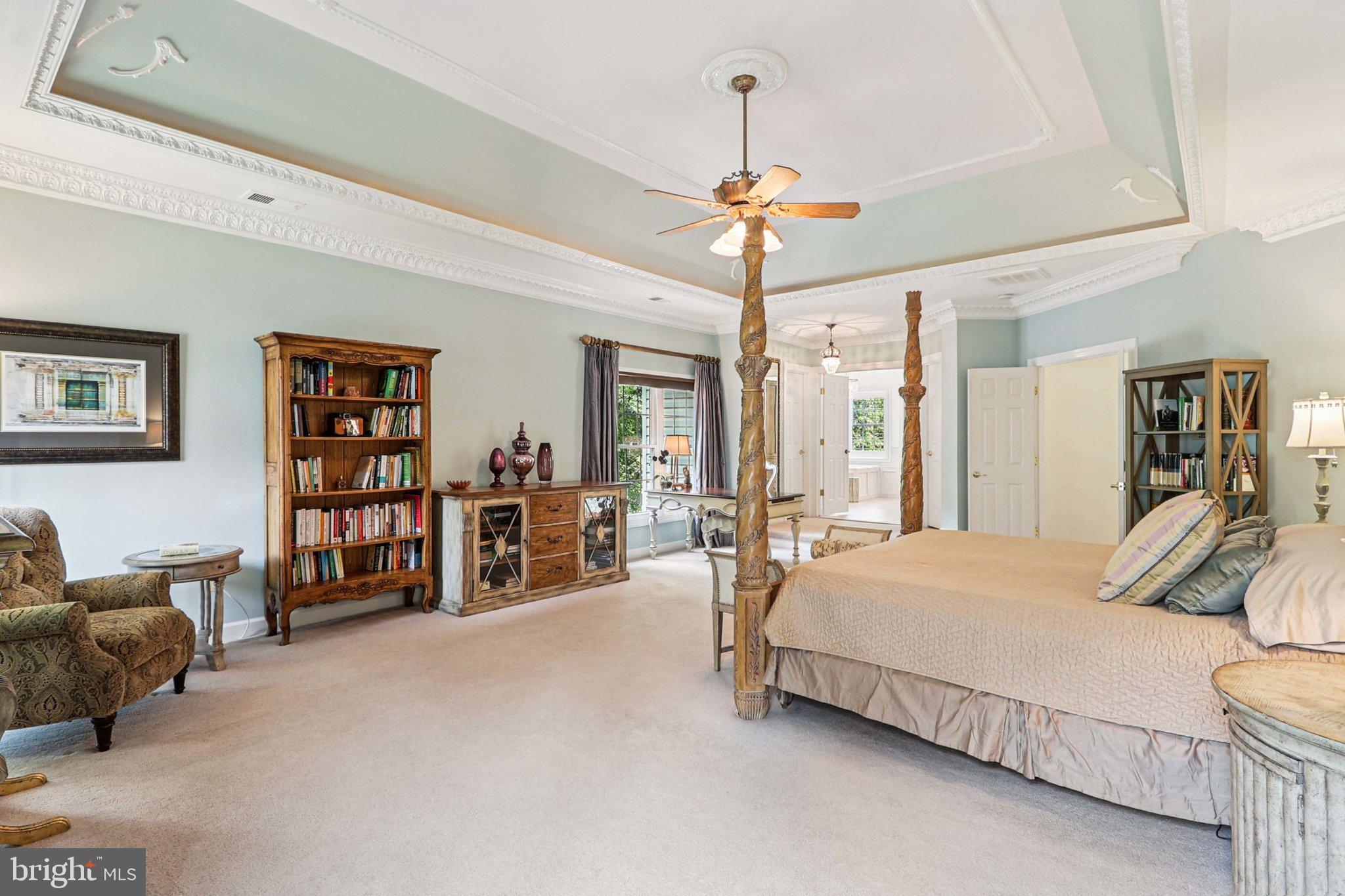 LOWES ISLAND - Residential