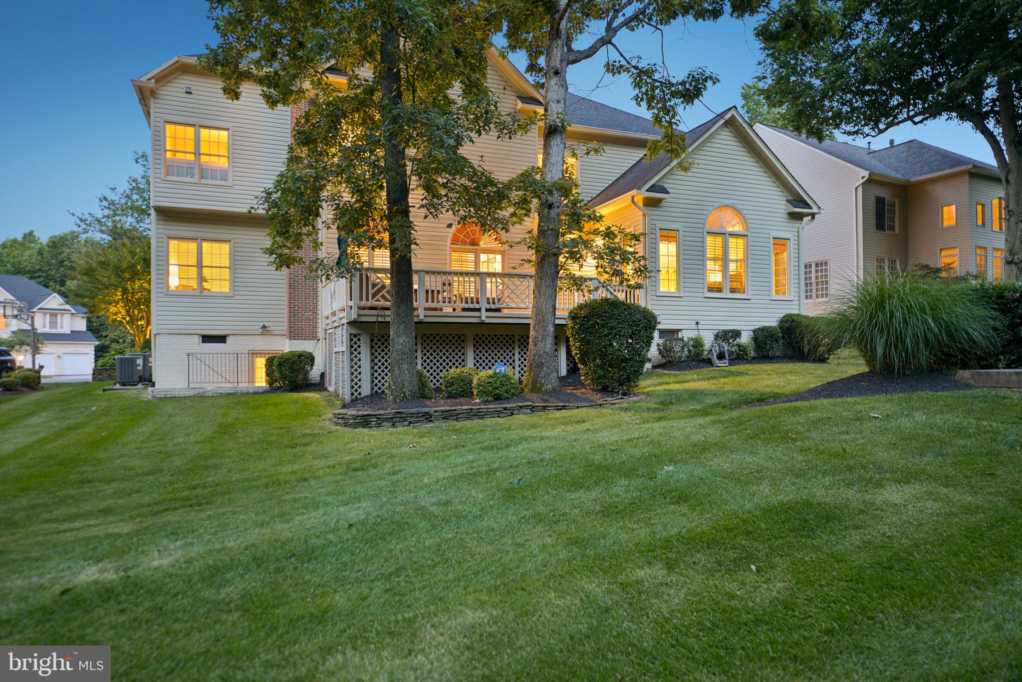 LOWES ISLAND - Residential