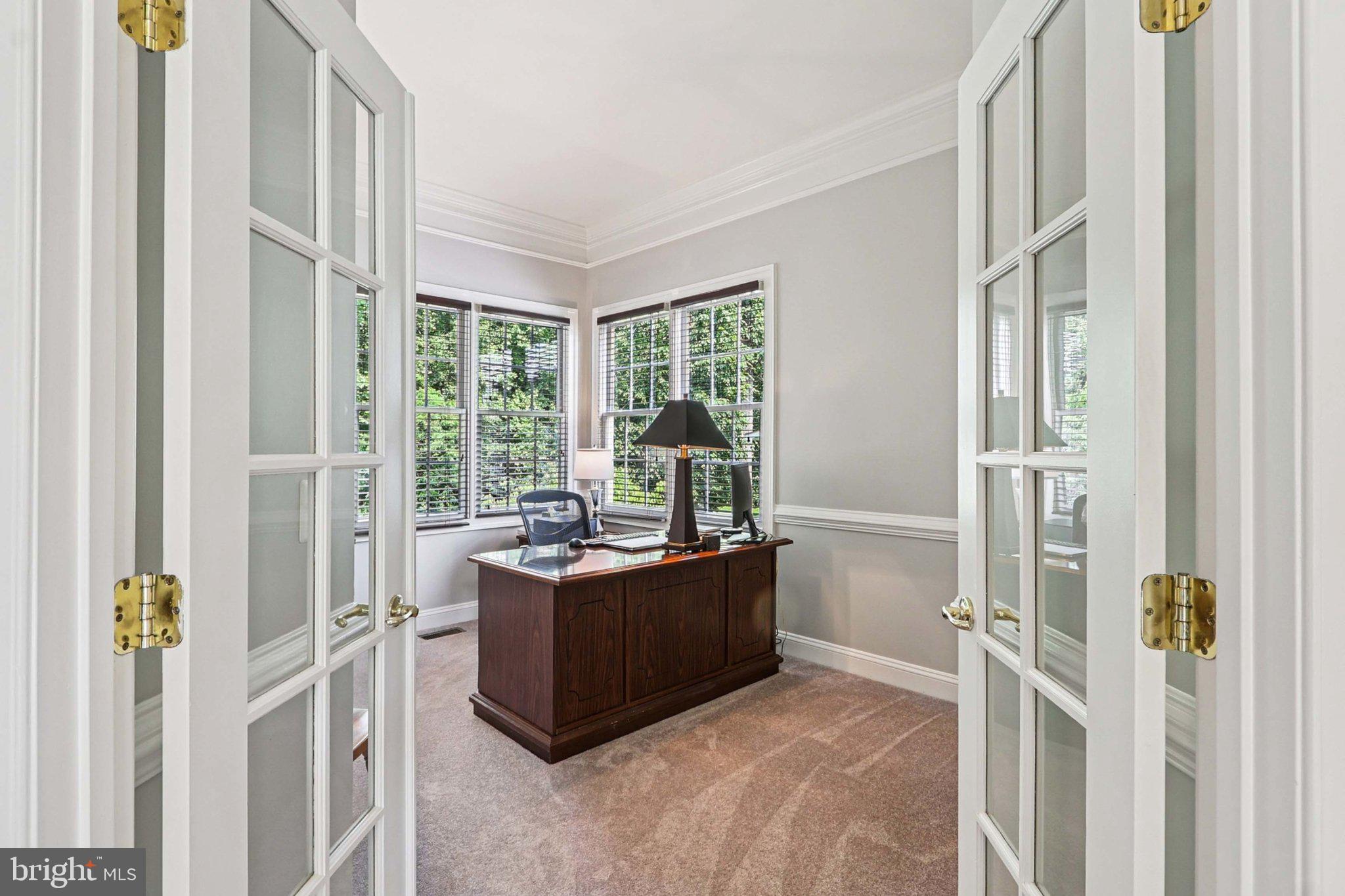 LOWES ISLAND - Residential