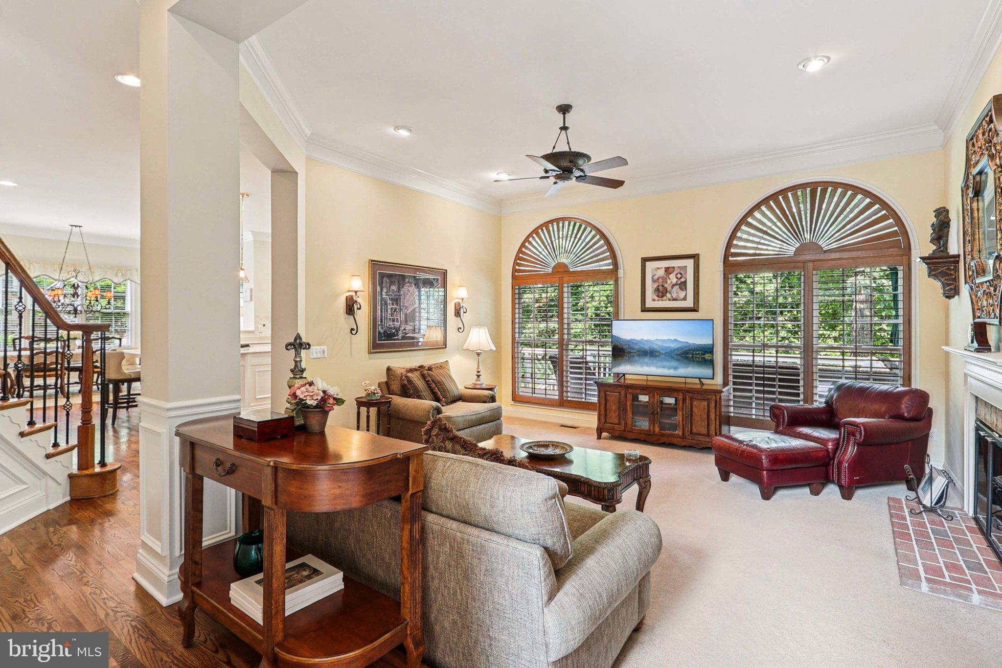 LOWES ISLAND - Residential